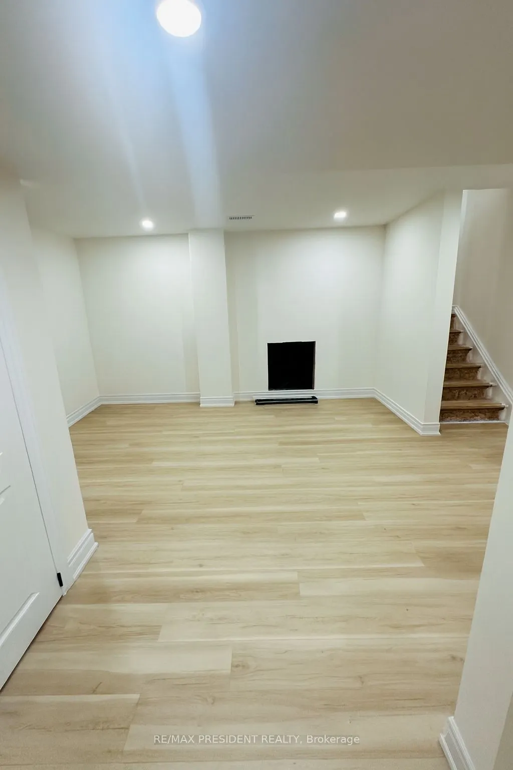 54 Periwinkle Street, #Legal apartment