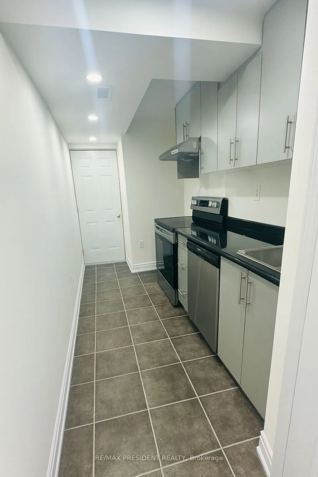 54 Periwinkle Street, #Legal apartment