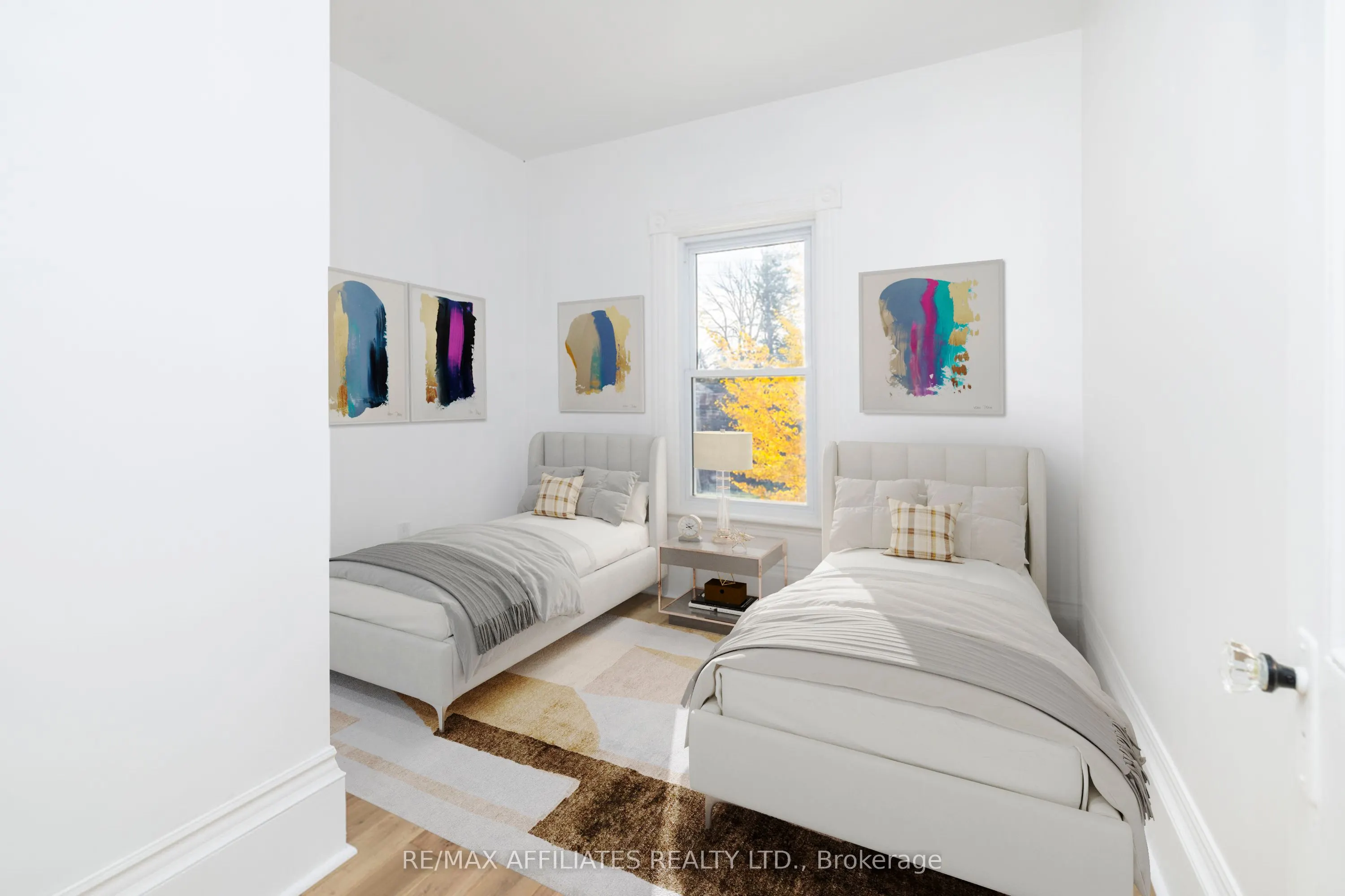 45 Drummond Street W
