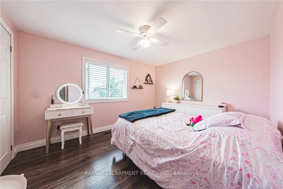 477 Queen Victoria Drive