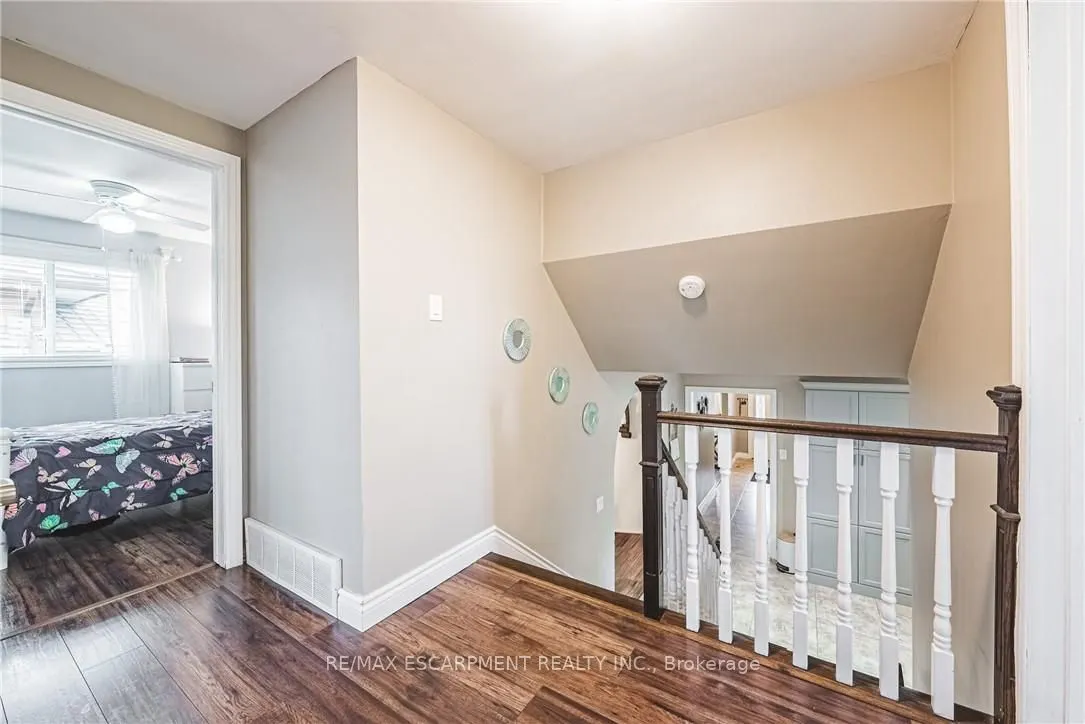 477 Queen Victoria Drive