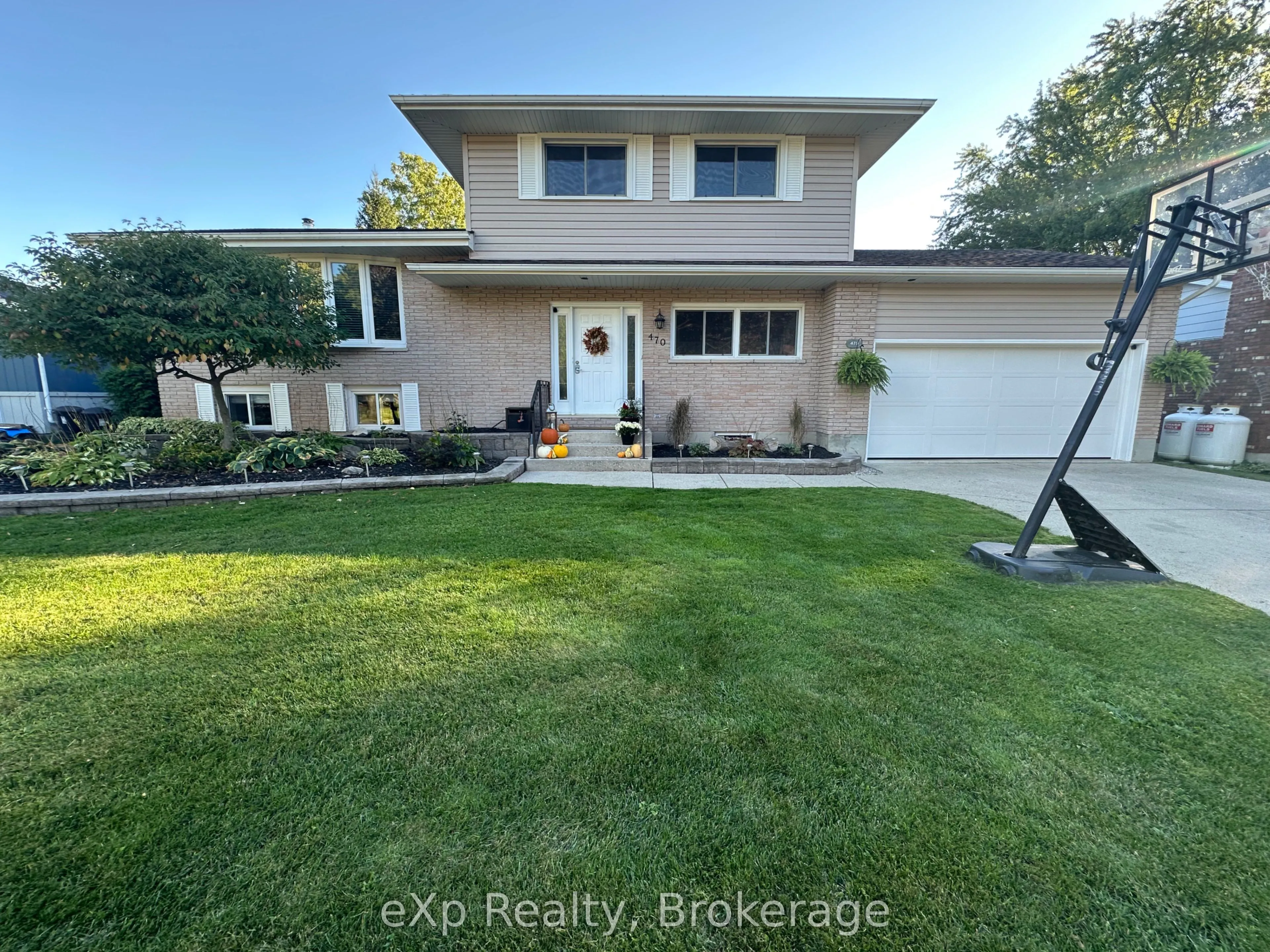 470 Williamsburg Street