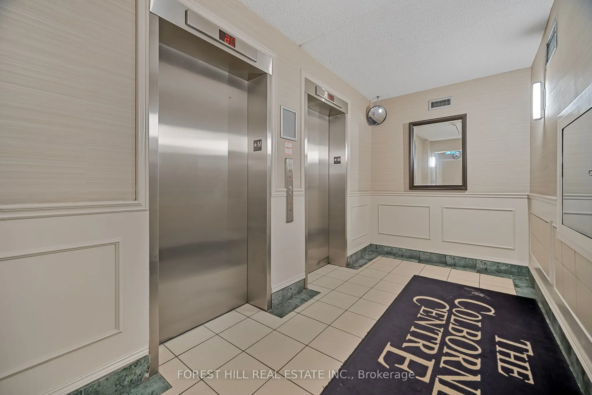 323 Colborne Street, #905
