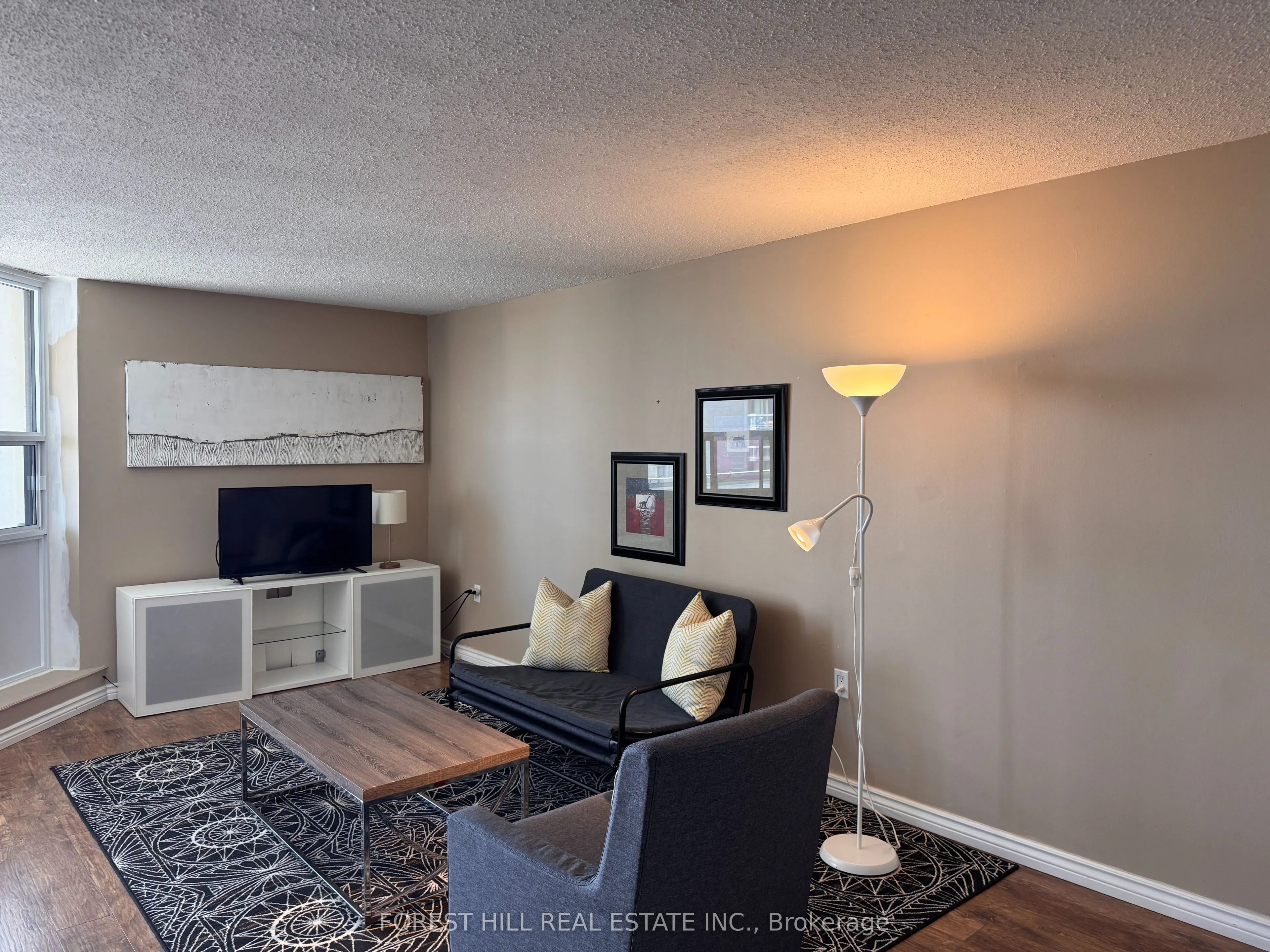 323 Colborne Street, #905