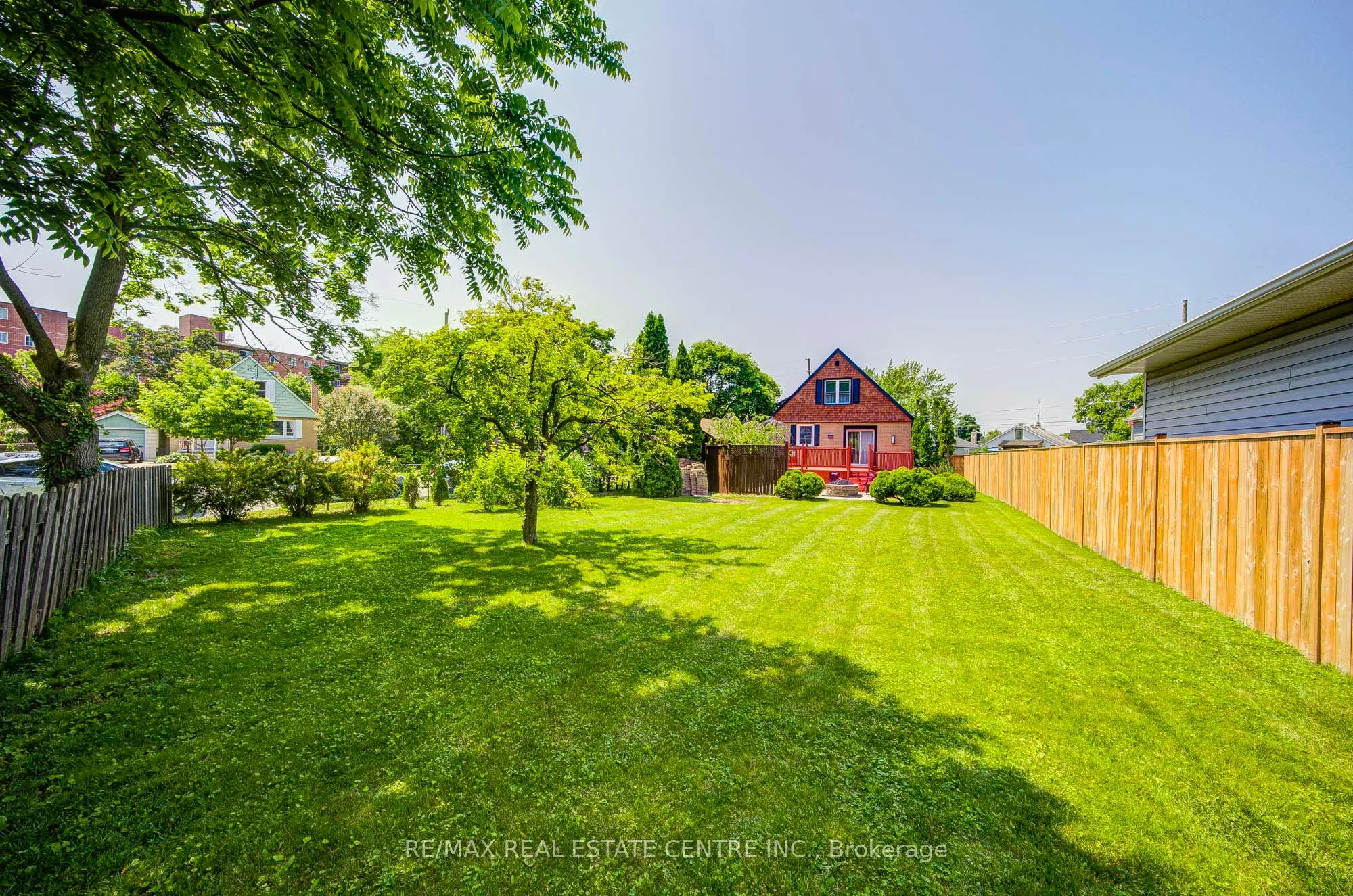 272 Grantham Avenue