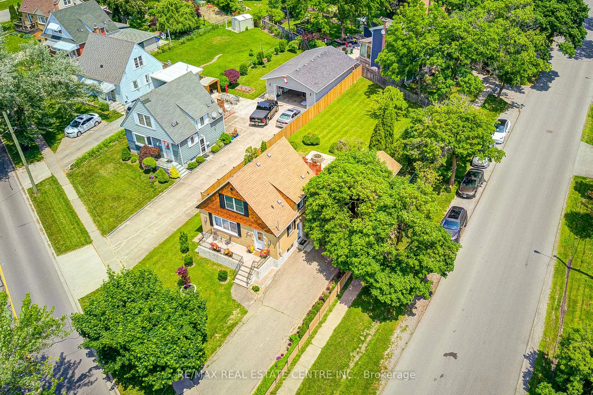 272 Grantham Avenue