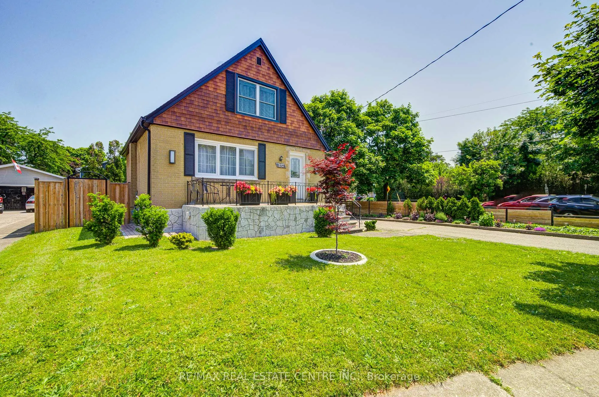 272 Grantham Avenue
