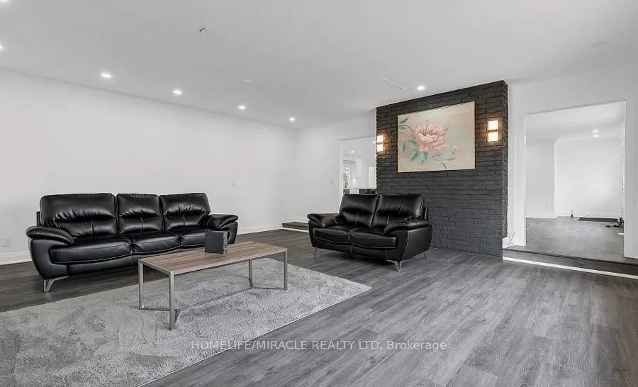 3035 Niagara Parkway