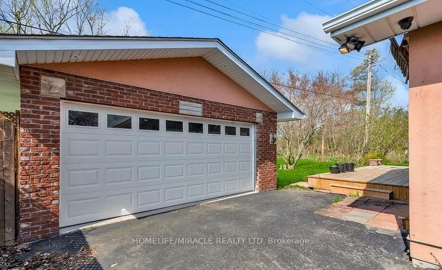 3035 Niagara Parkway