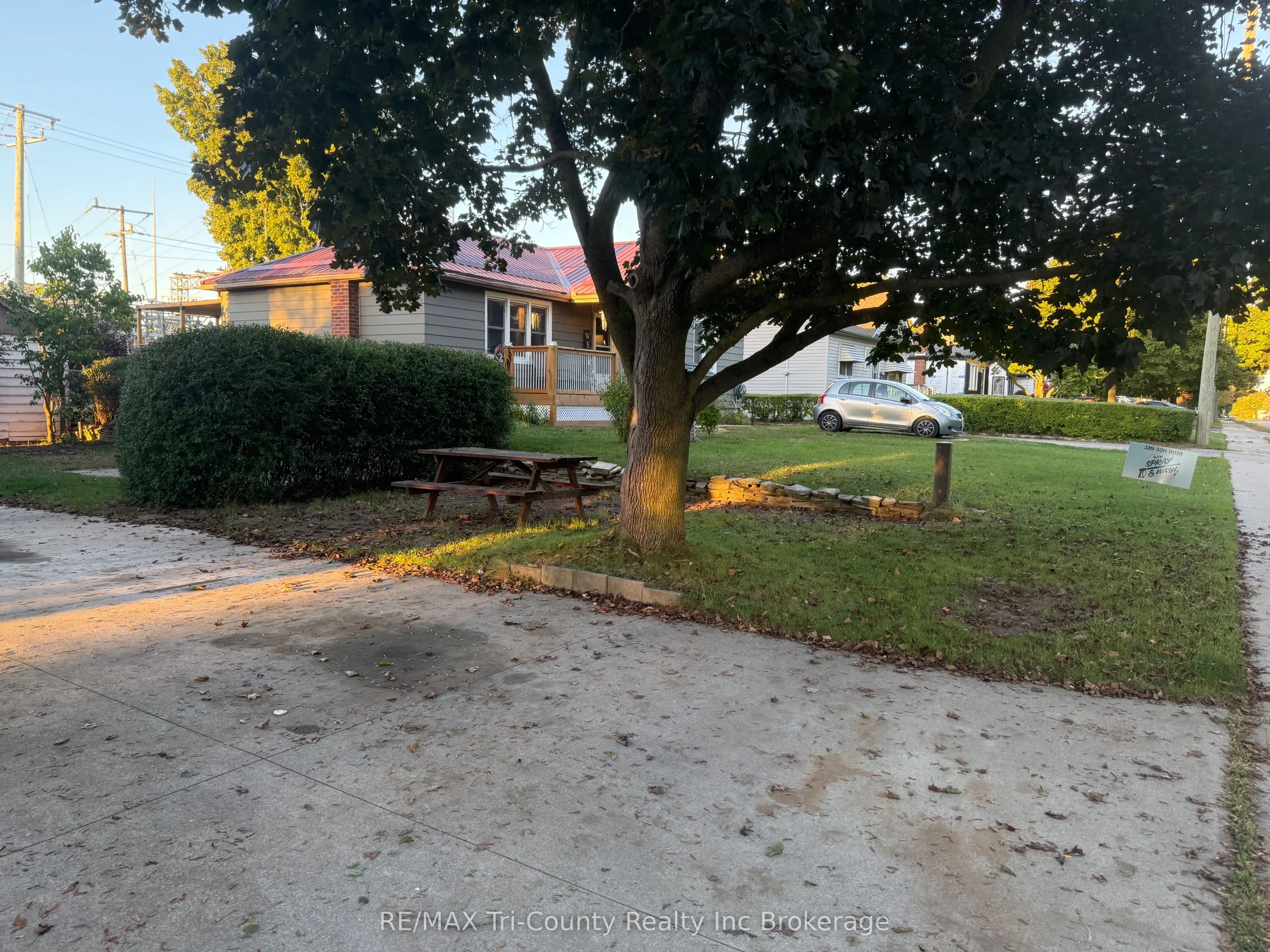 2 Joseph Street