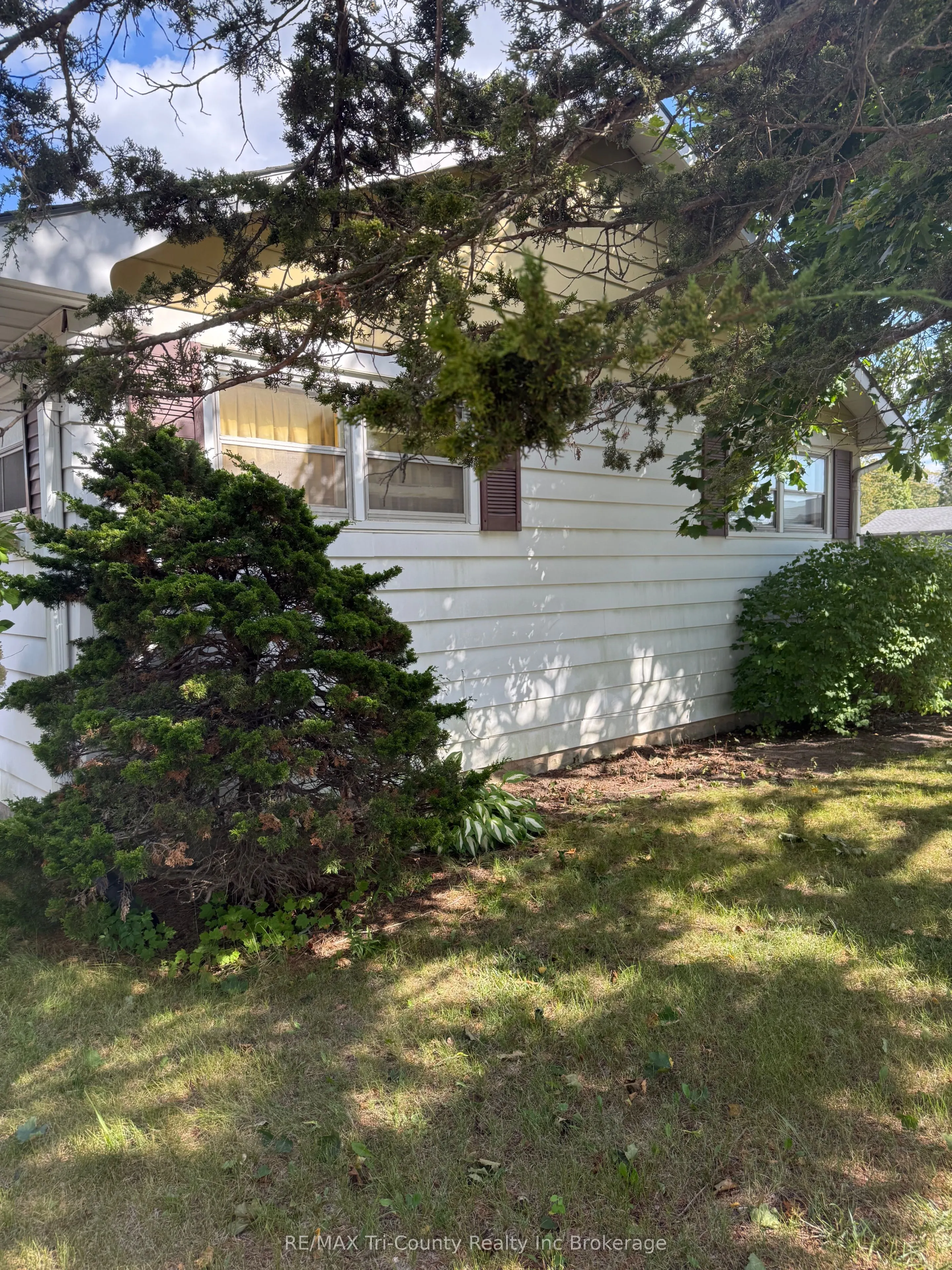 2 Joseph Street