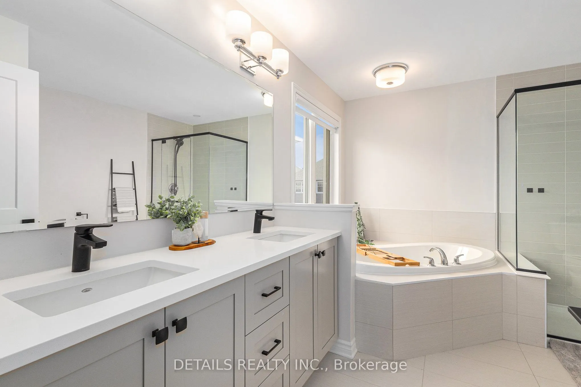 480 Famille Laporte Avenue S