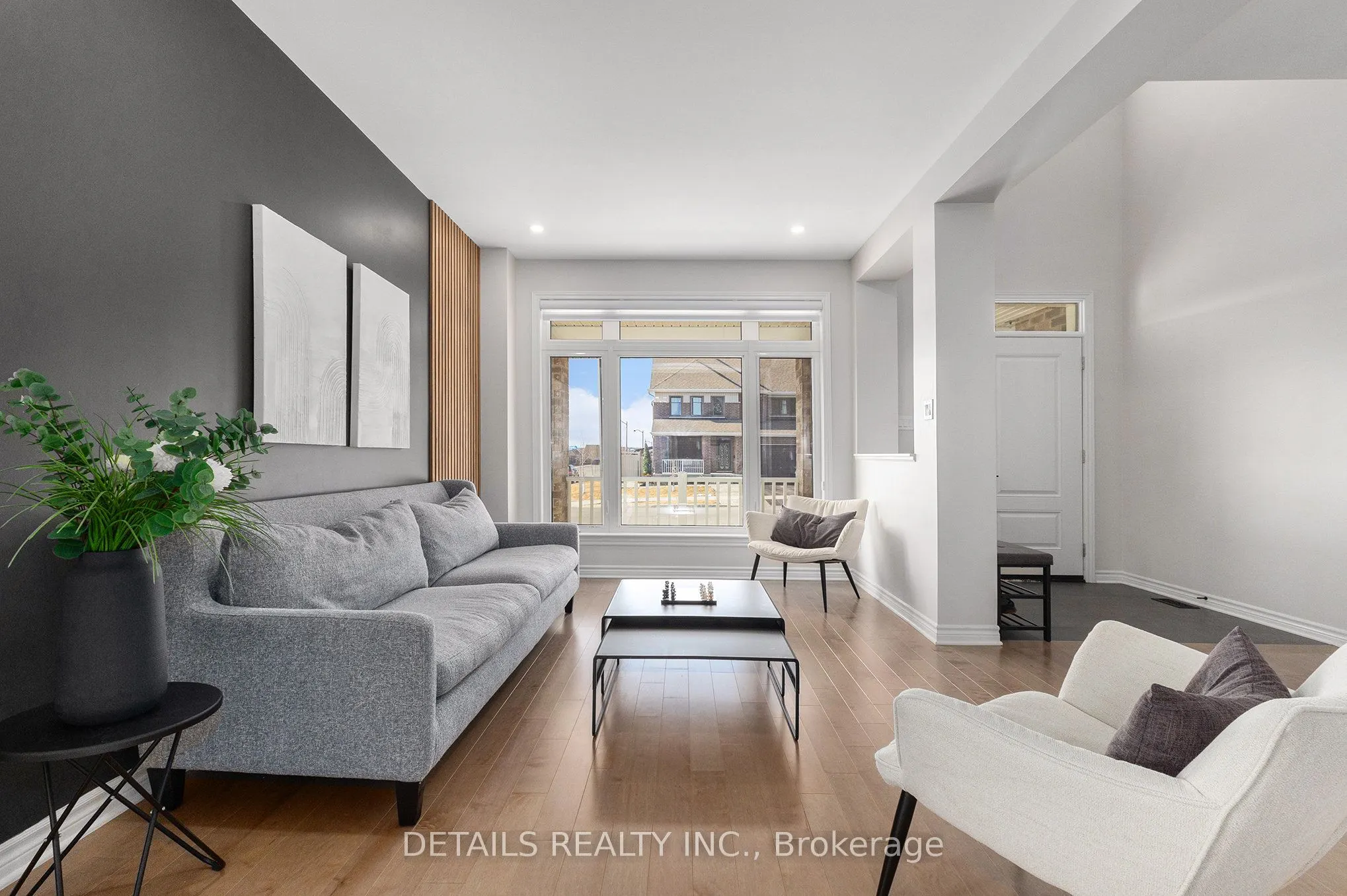 480 Famille Laporte Avenue S
