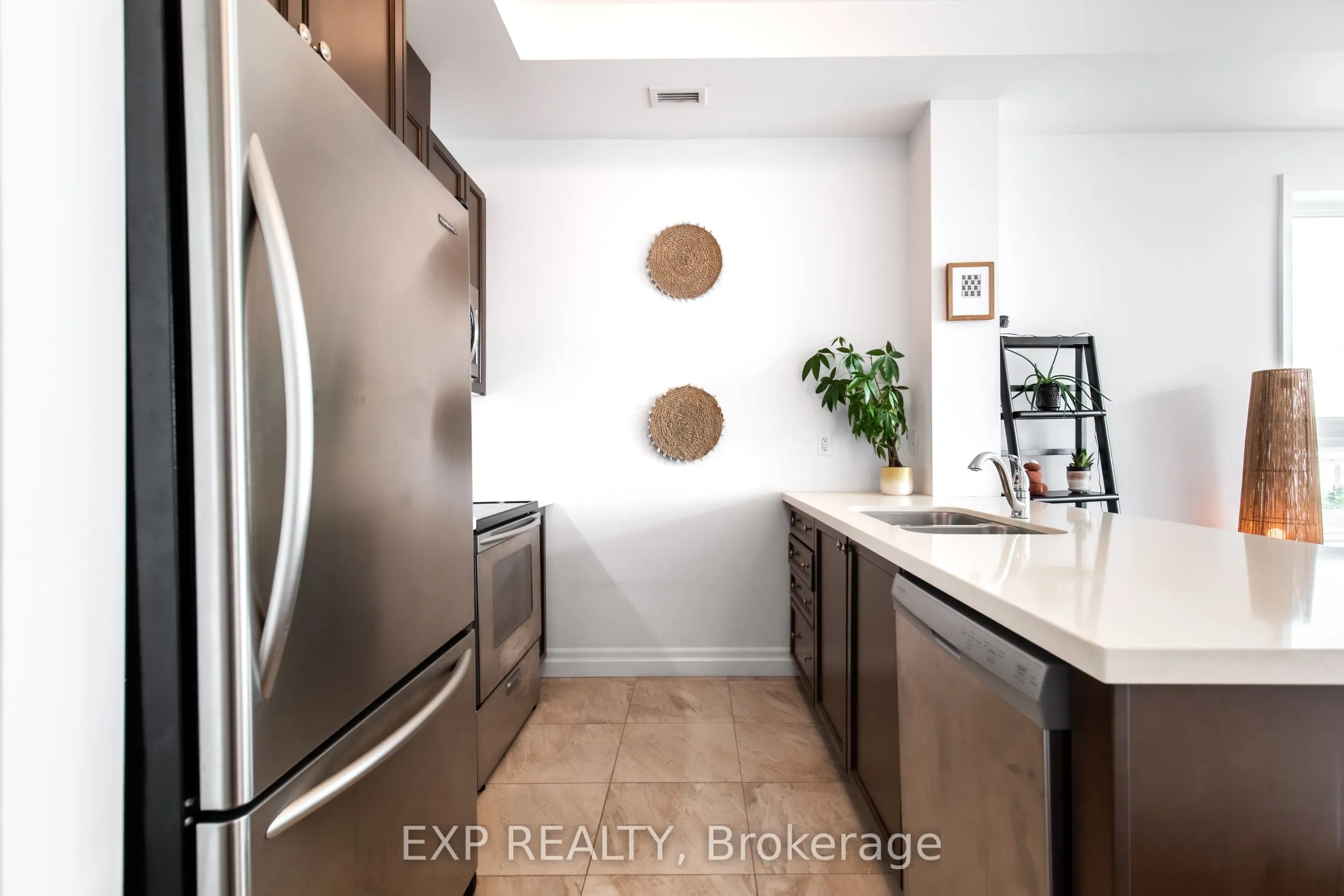 101 Shoreview Place, #620