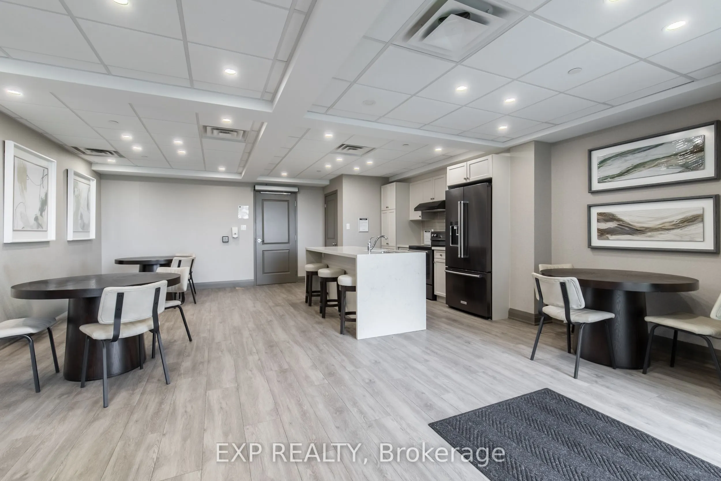101 Shoreview Place, #620