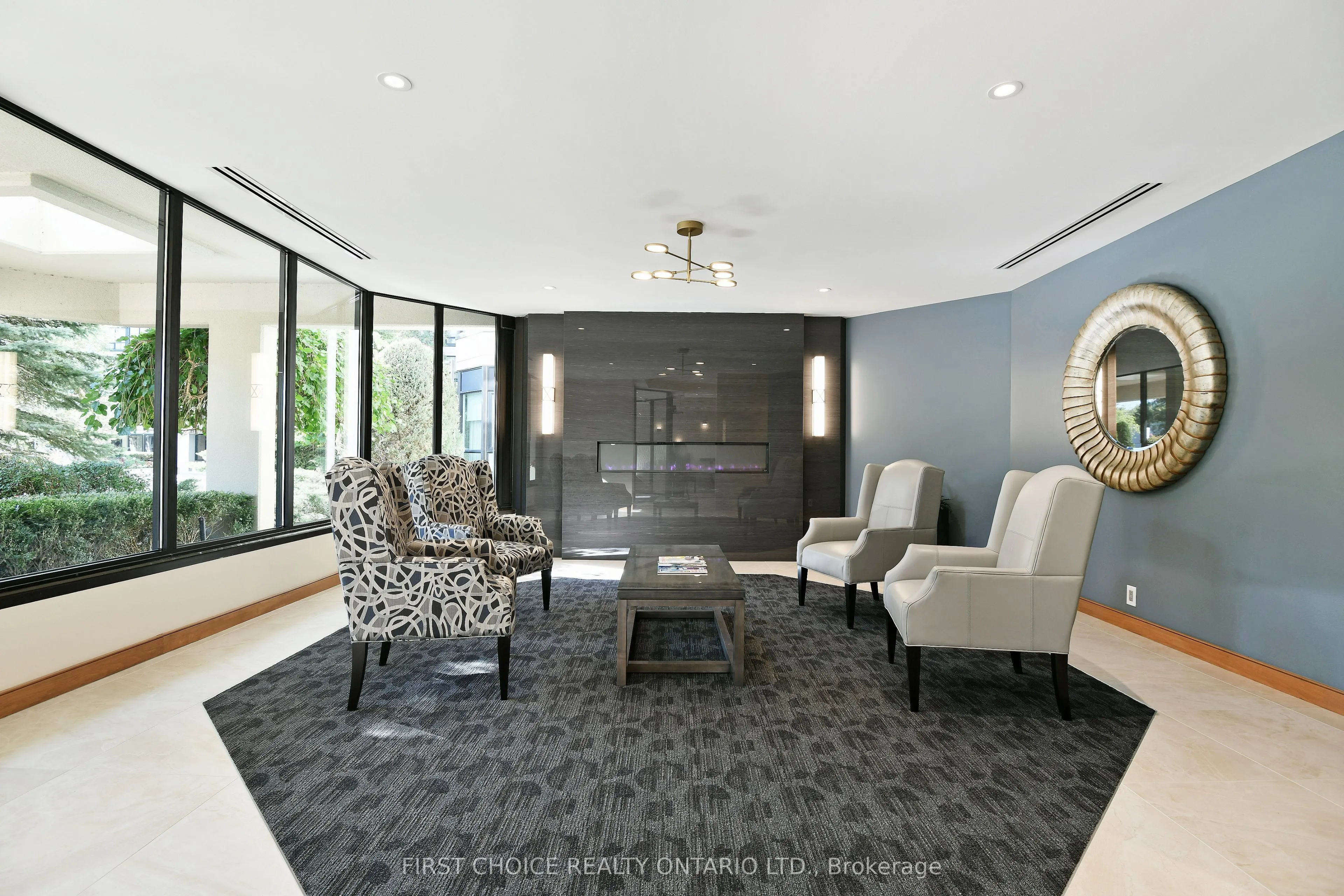 1500 Riverside Drive, #303
