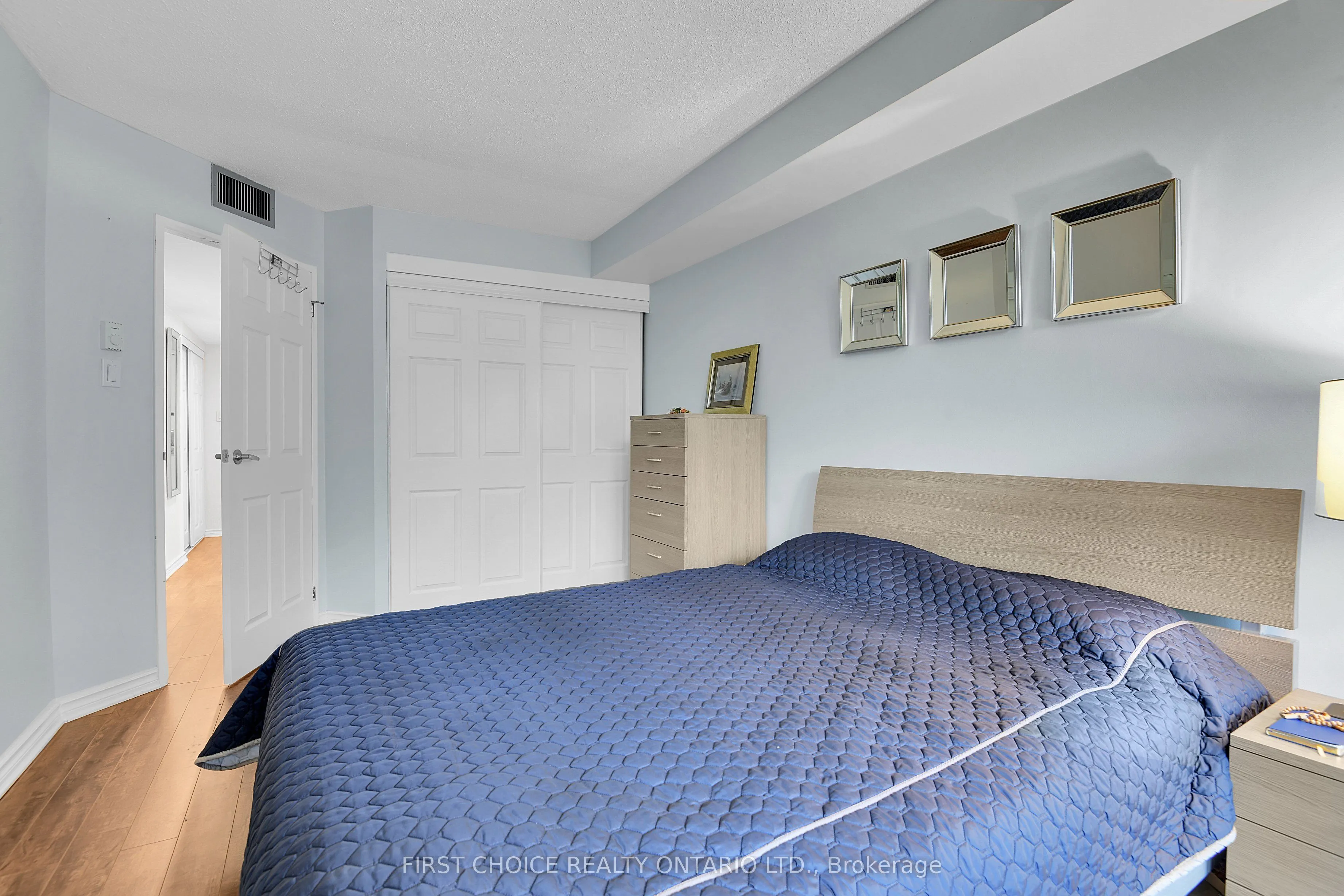 1500 Riverside Drive, #303