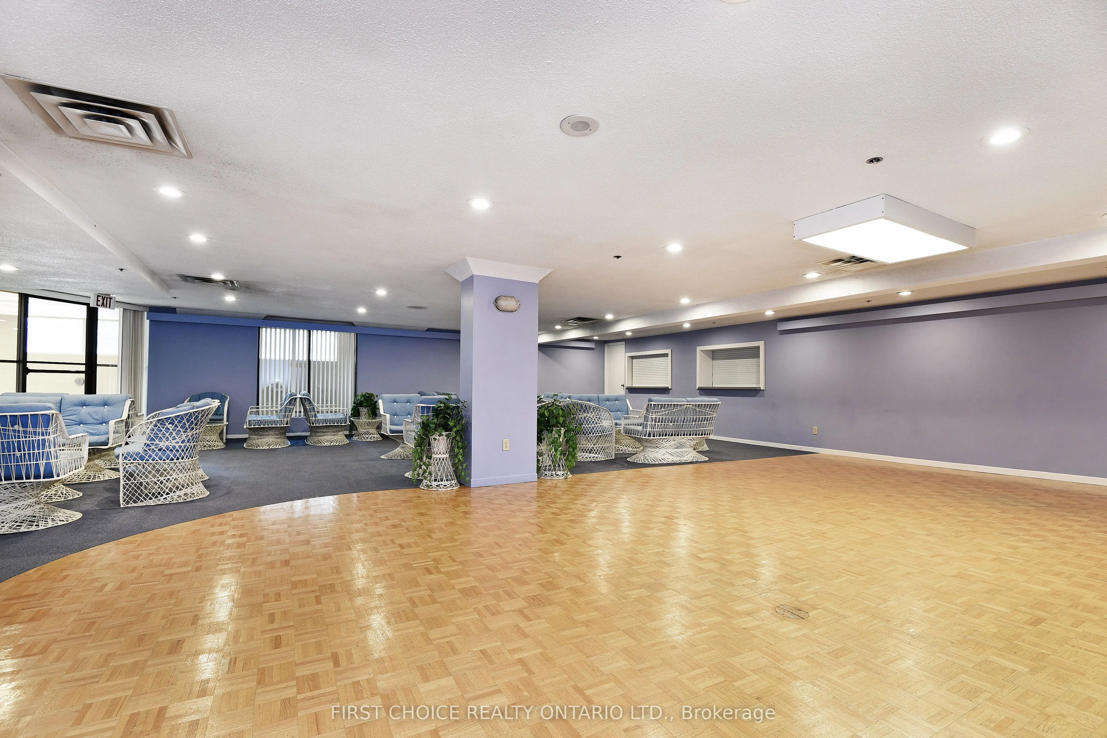 1500 Riverside Drive, #303