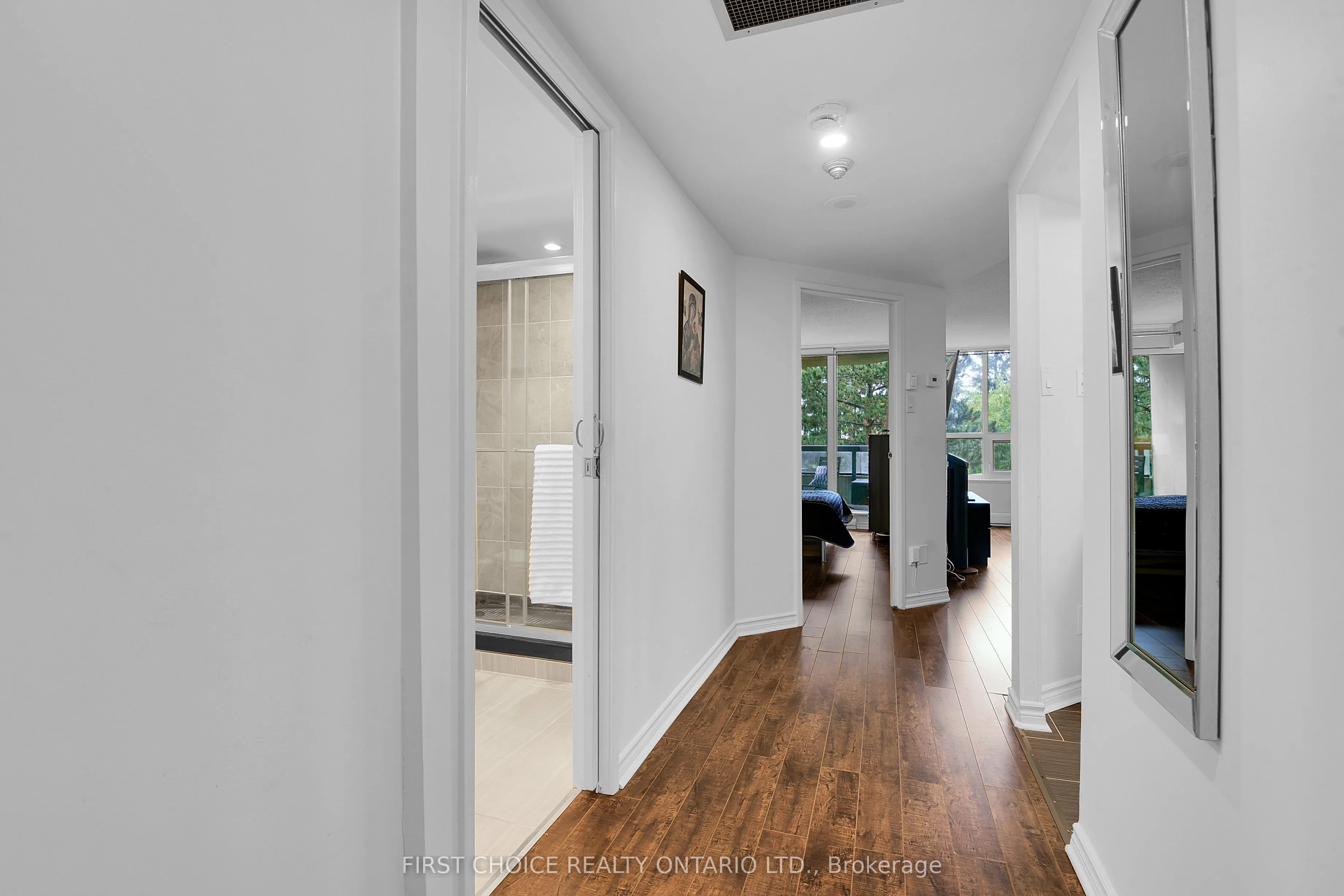 1500 Riverside Drive, #303