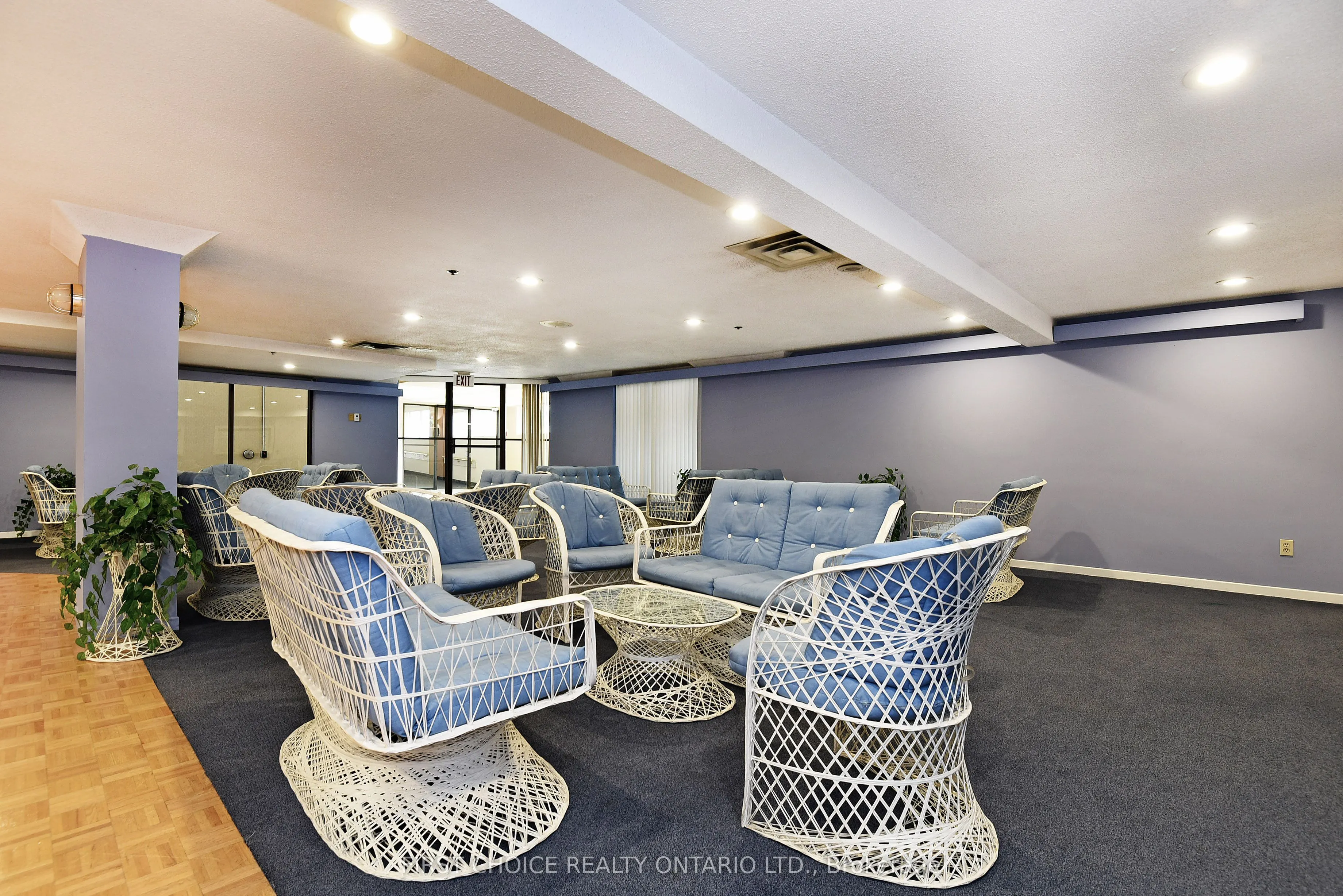 1500 Riverside Drive, #303