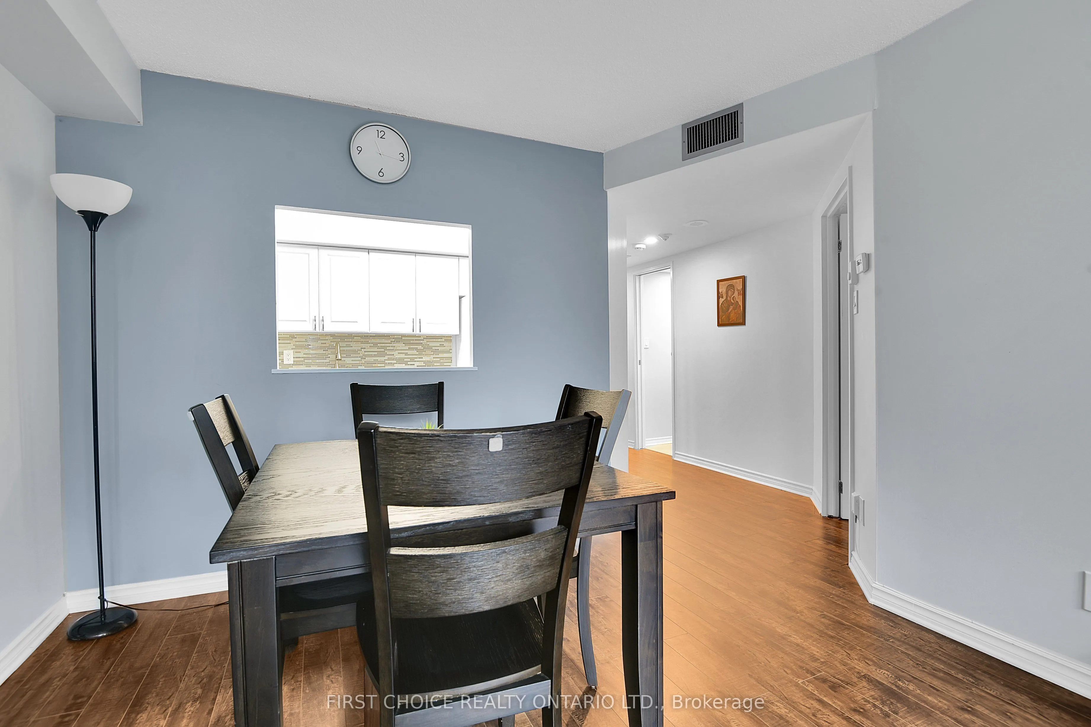 1500 Riverside Drive, #303