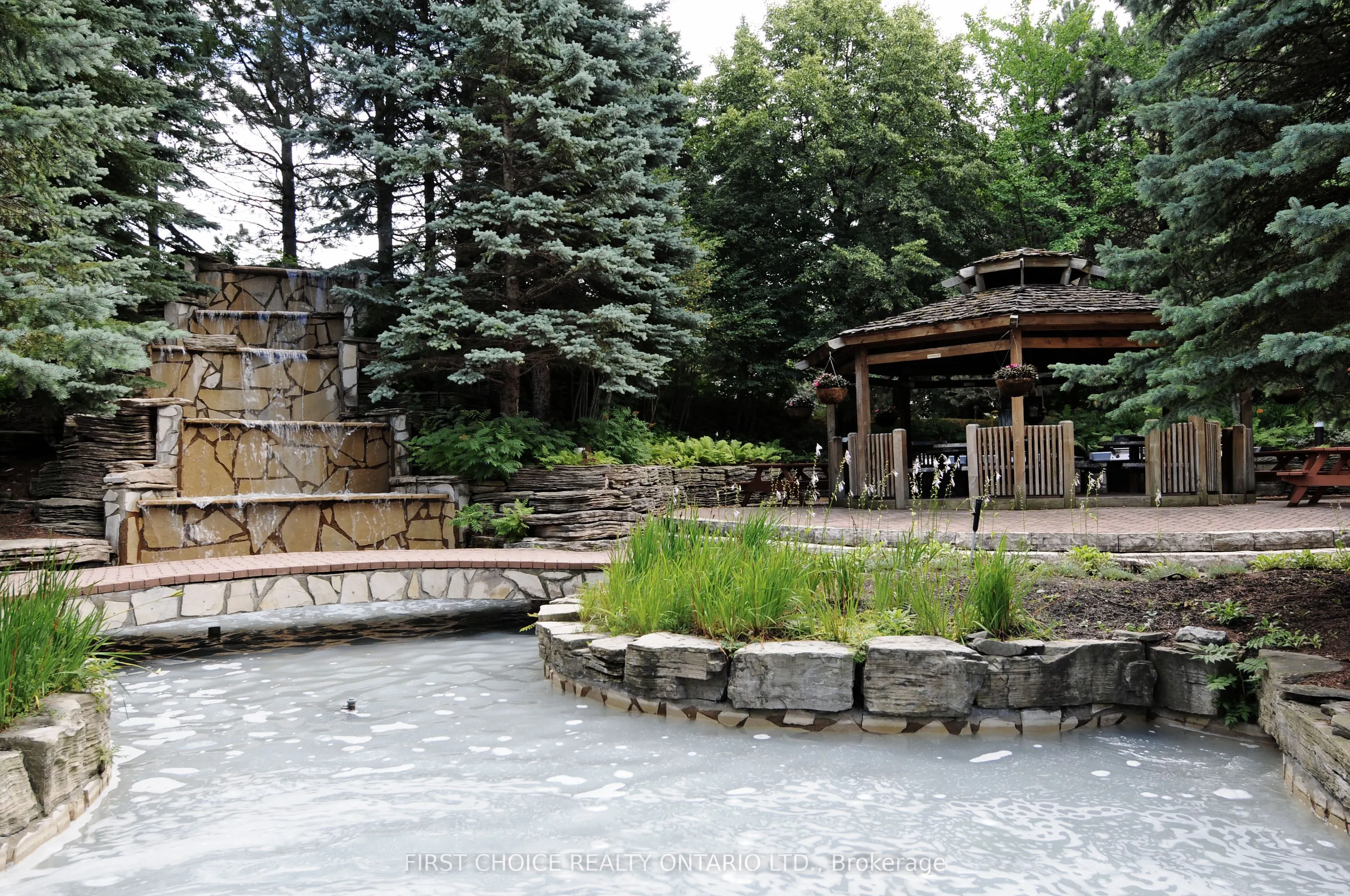 1500 Riverside Drive, #303