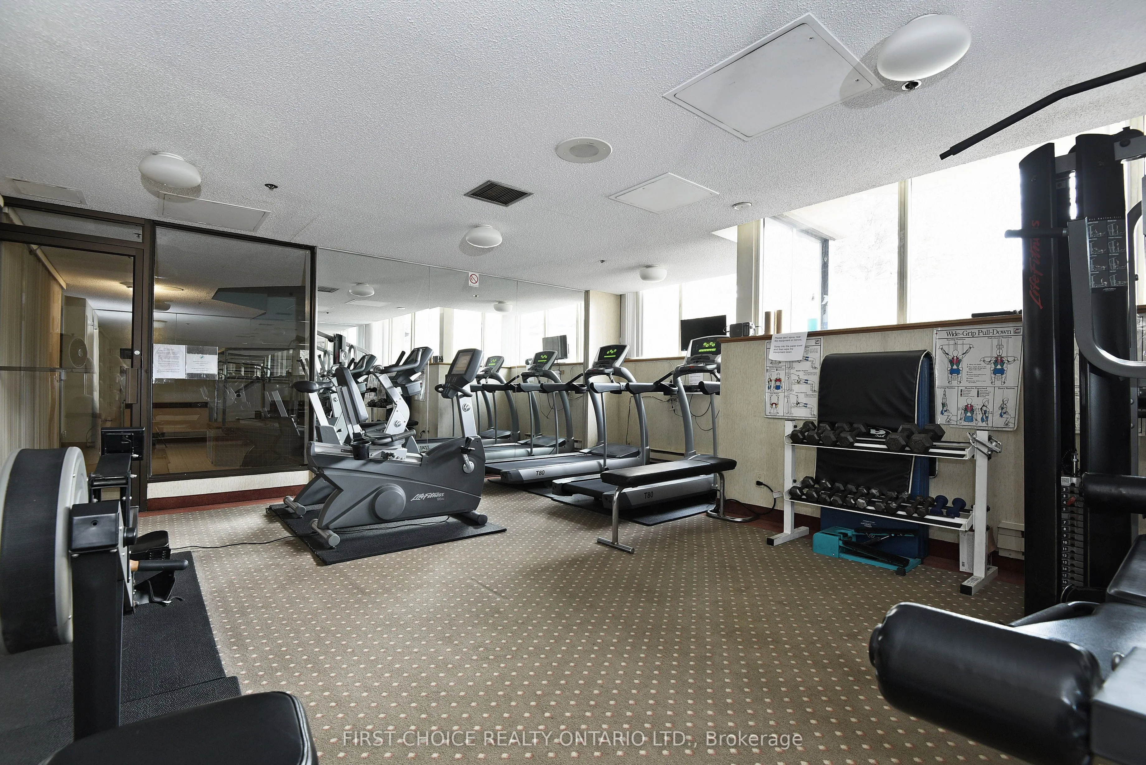 1500 Riverside Drive, #303