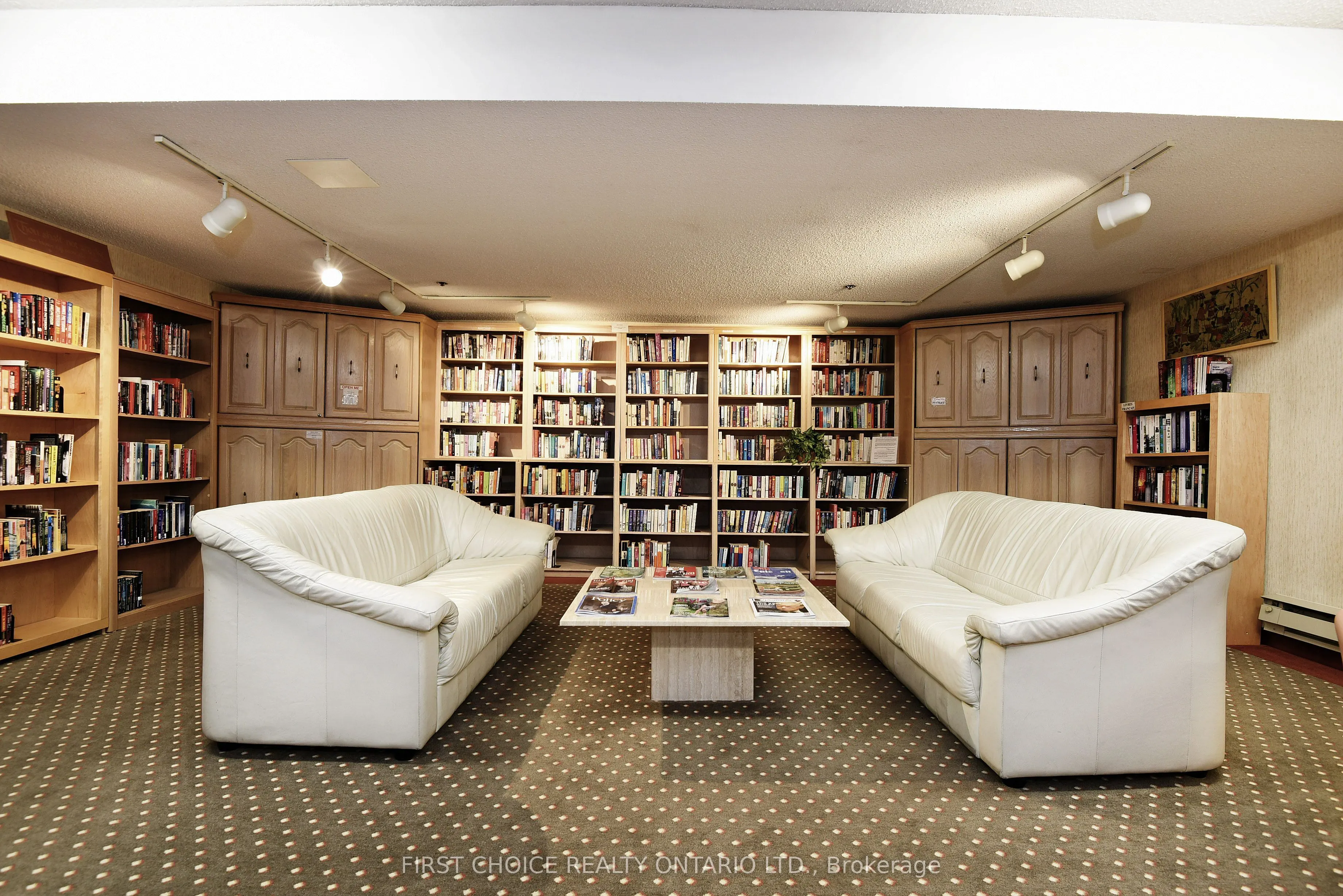 1500 Riverside Drive, #303