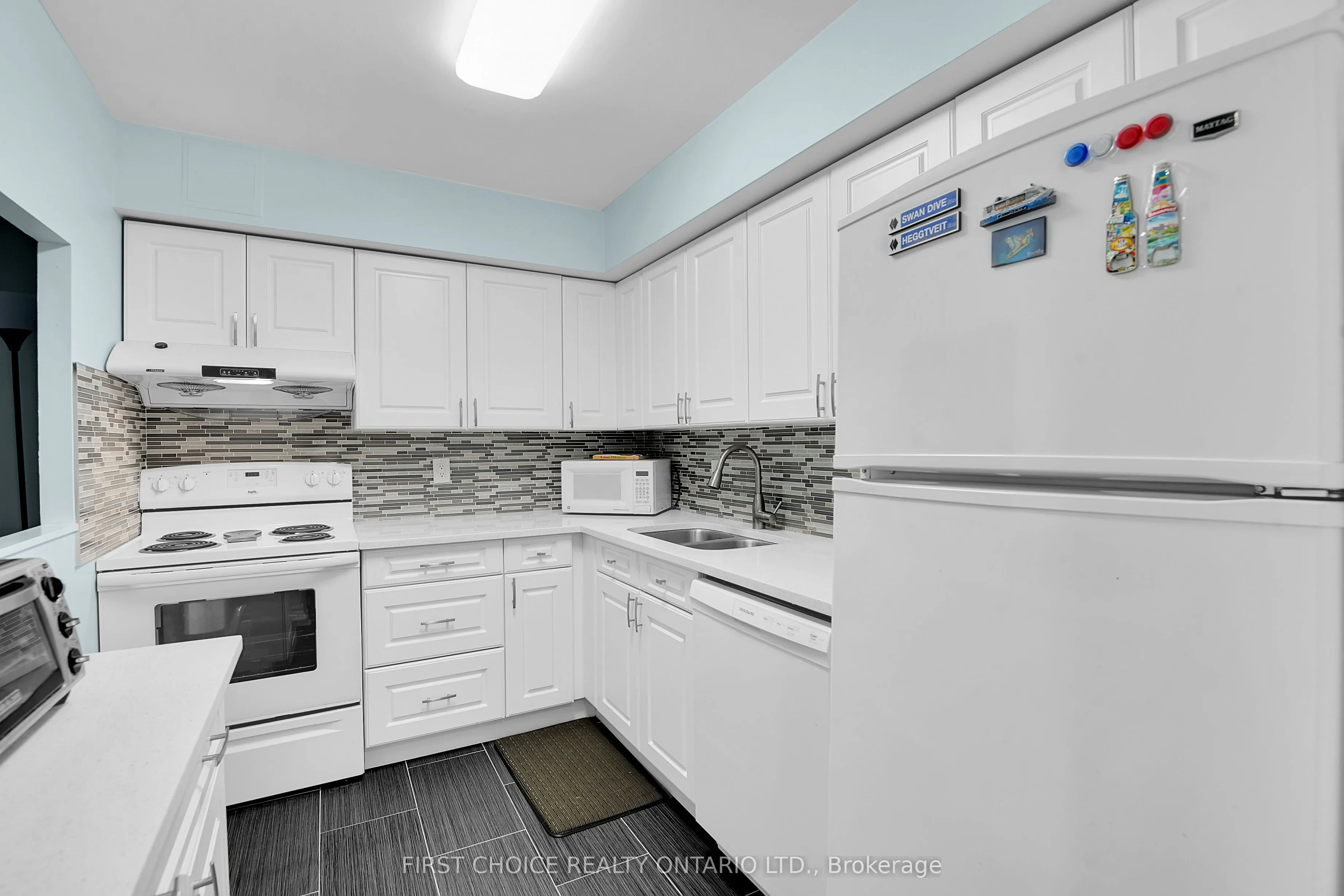 1500 Riverside Drive, #303