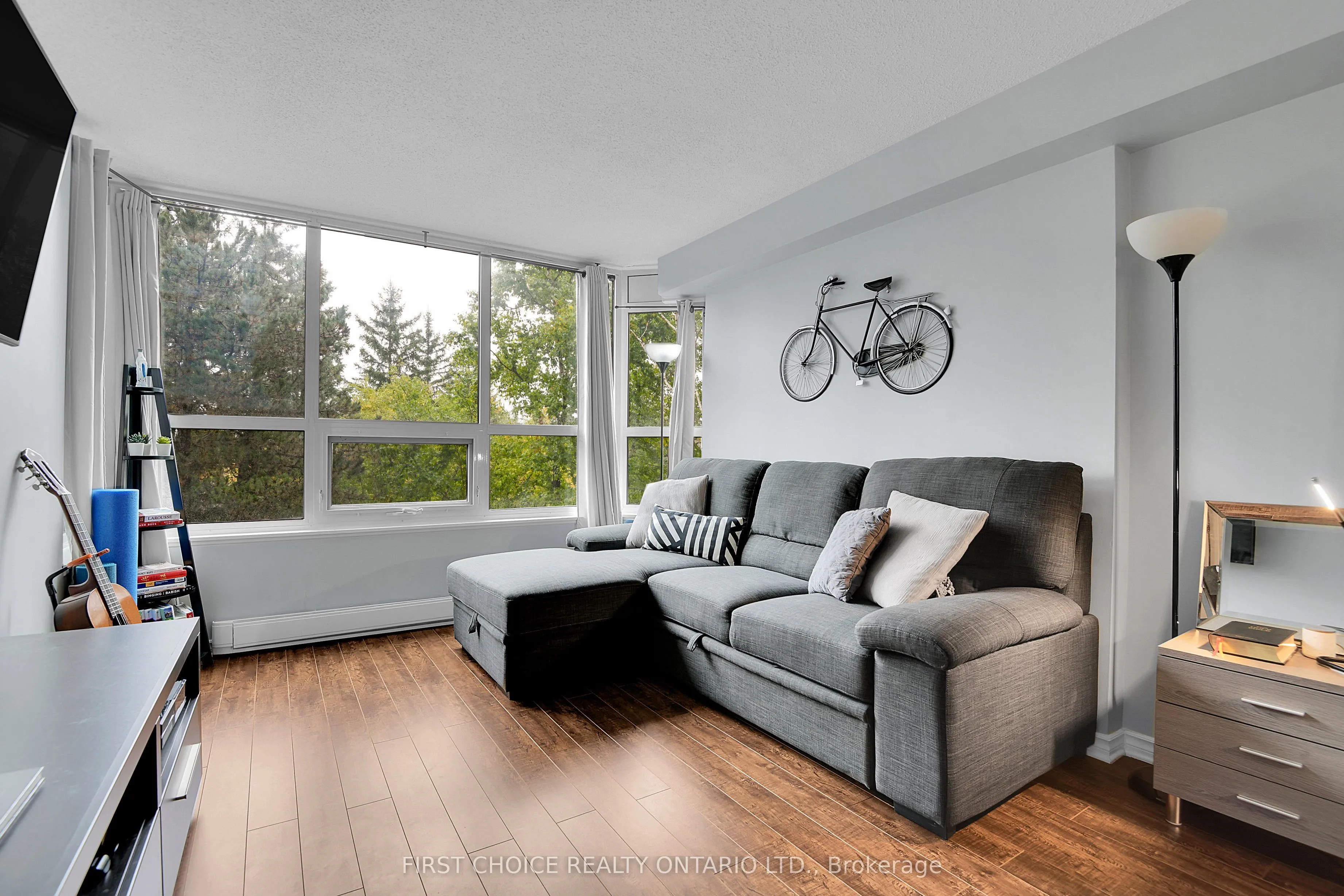 1500 Riverside Drive, #303
