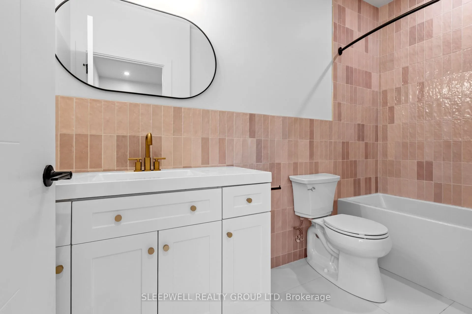 476 Wilbrod Street, #206