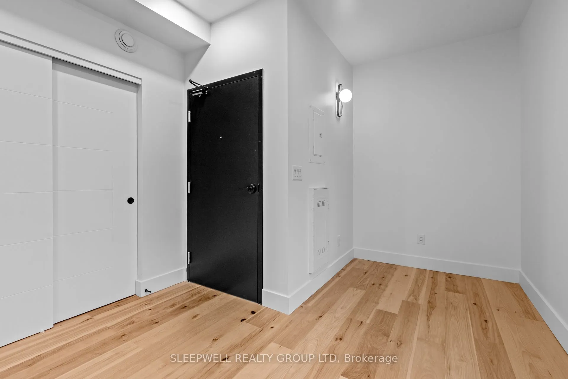 476 Wilbrod Street, #206