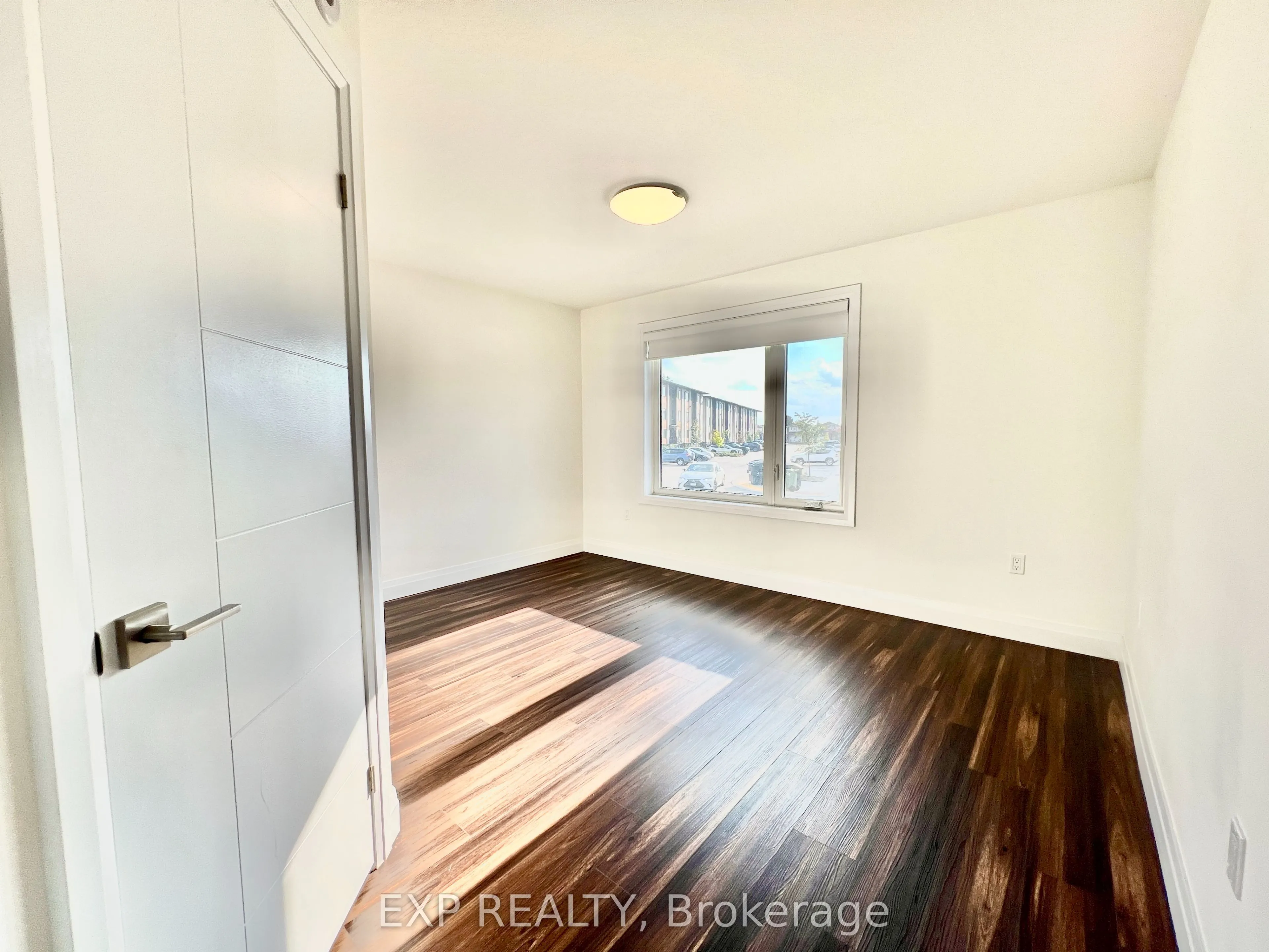 16 Duggan Lane N, #16