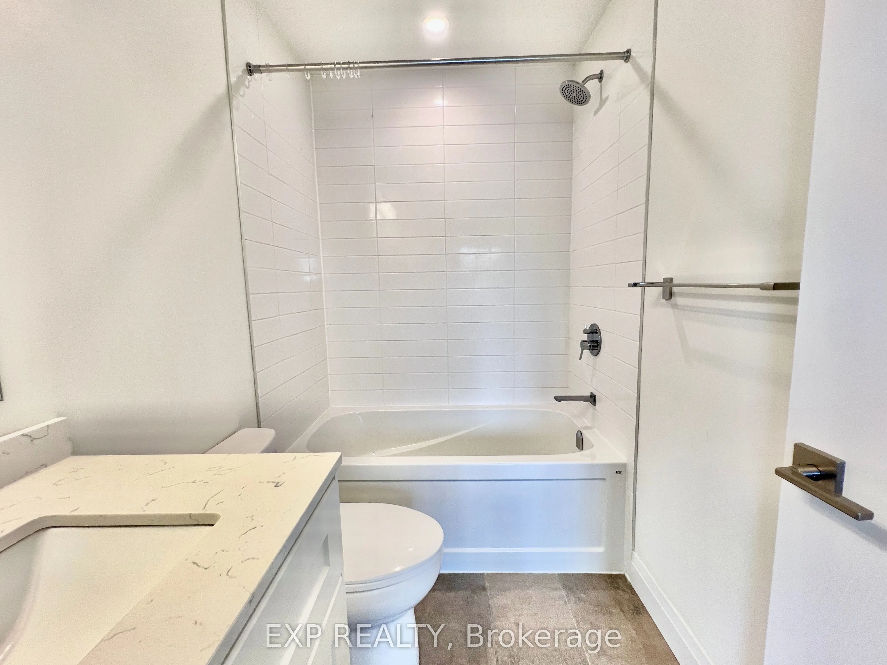 16 Duggan Lane N, #16