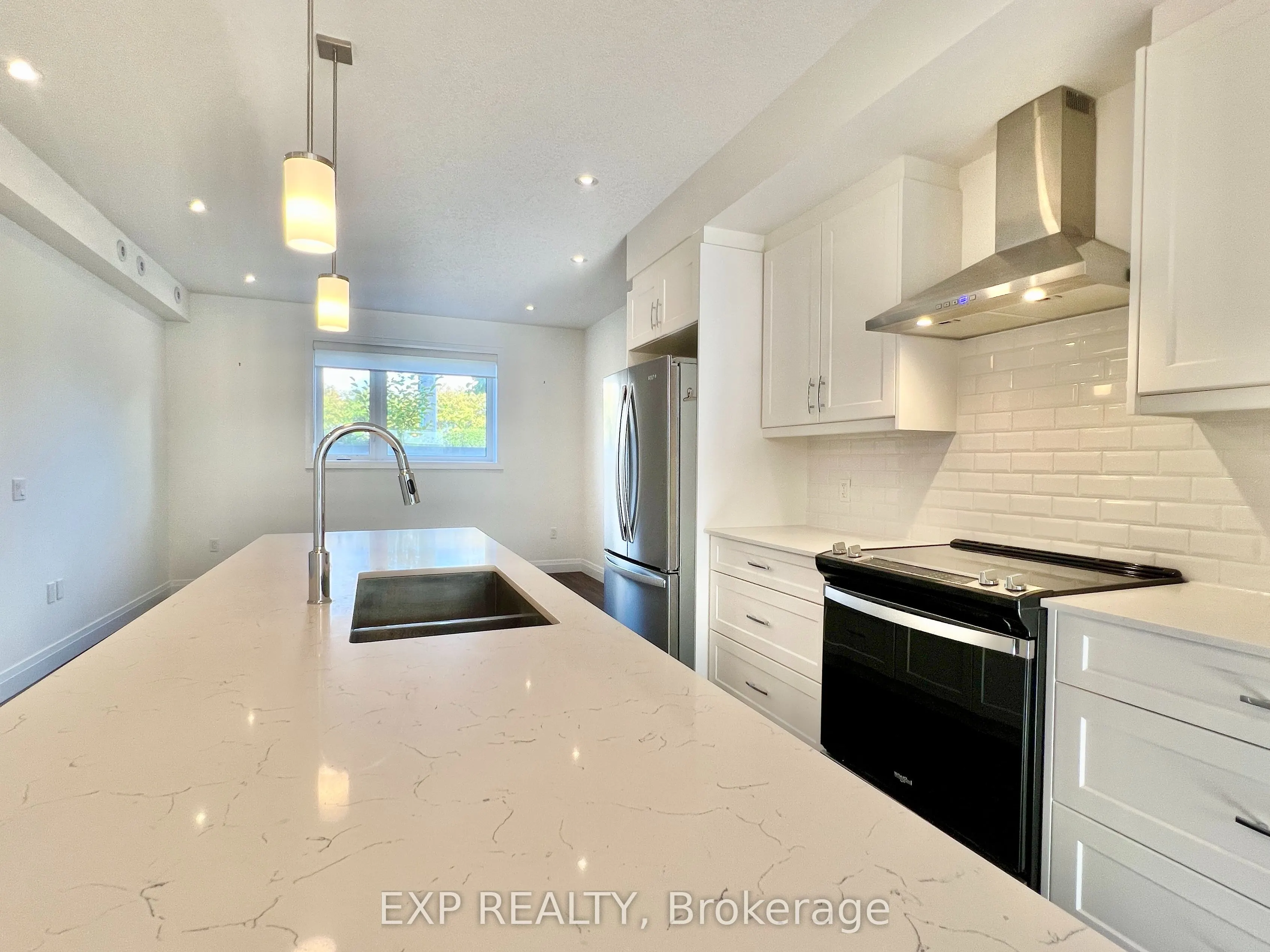 16 Duggan Lane N, #16