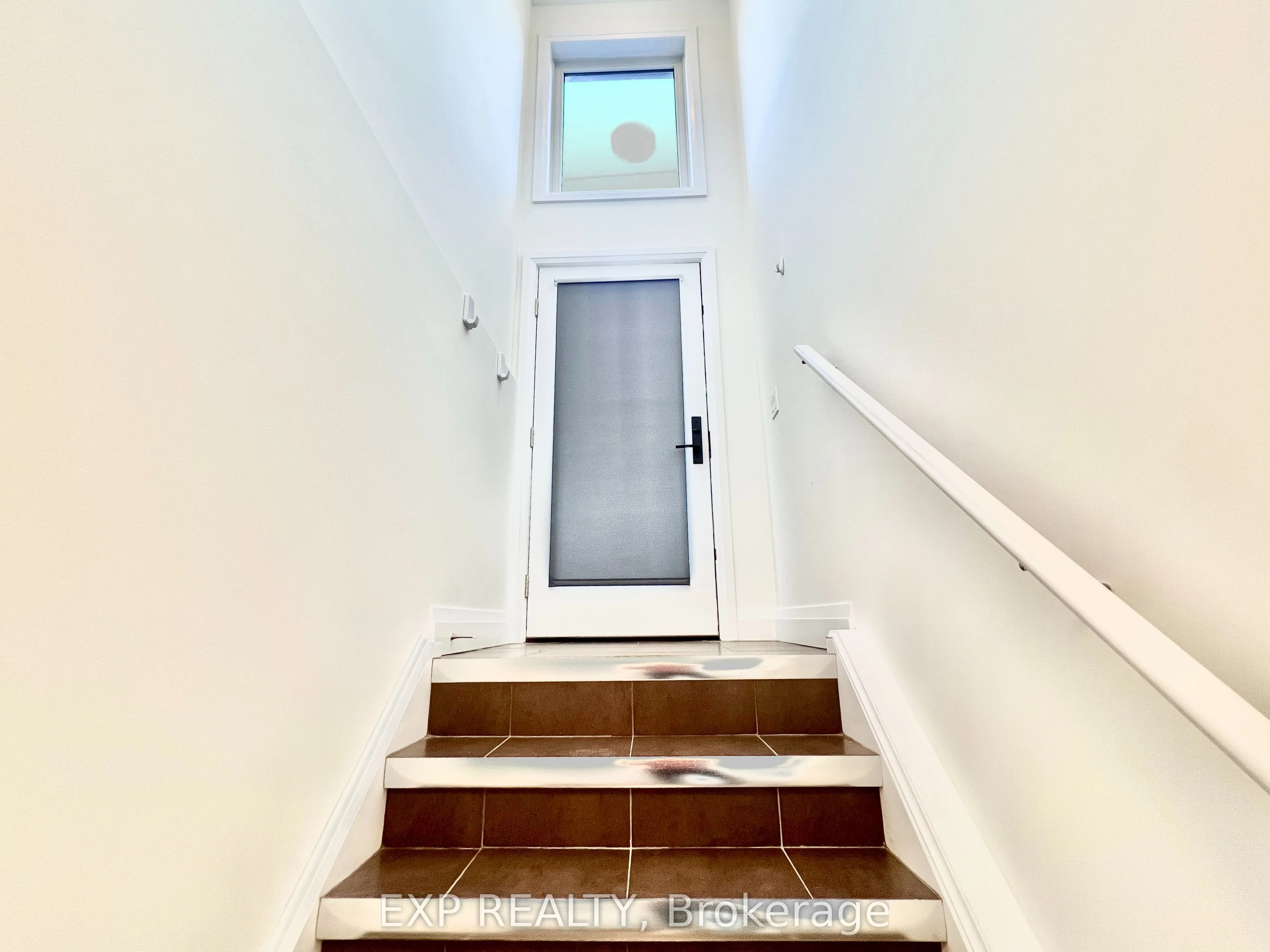 16 Duggan Lane N, #16