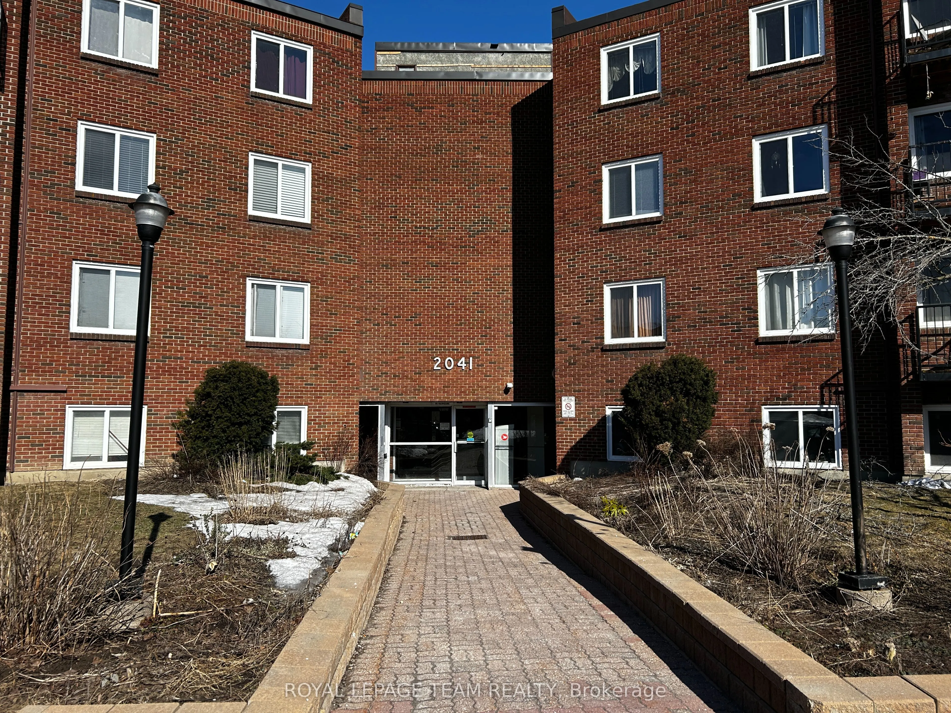 2041 Arrowsmith Drive, #201B