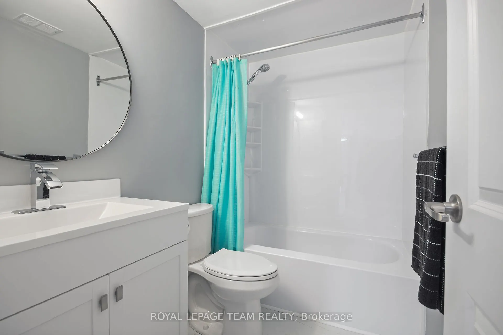 2041 Arrowsmith Drive, #201B