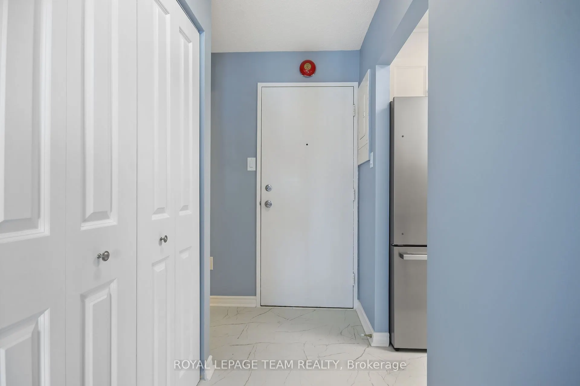 2041 Arrowsmith Drive, #201B
