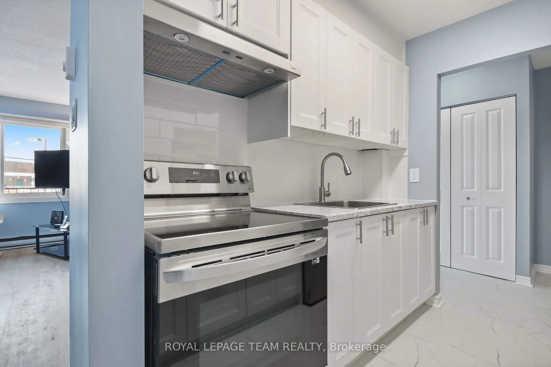 2041 Arrowsmith Drive, #201B