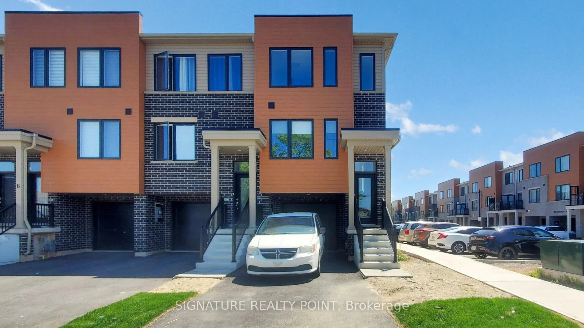 2 Reid Avenue N
