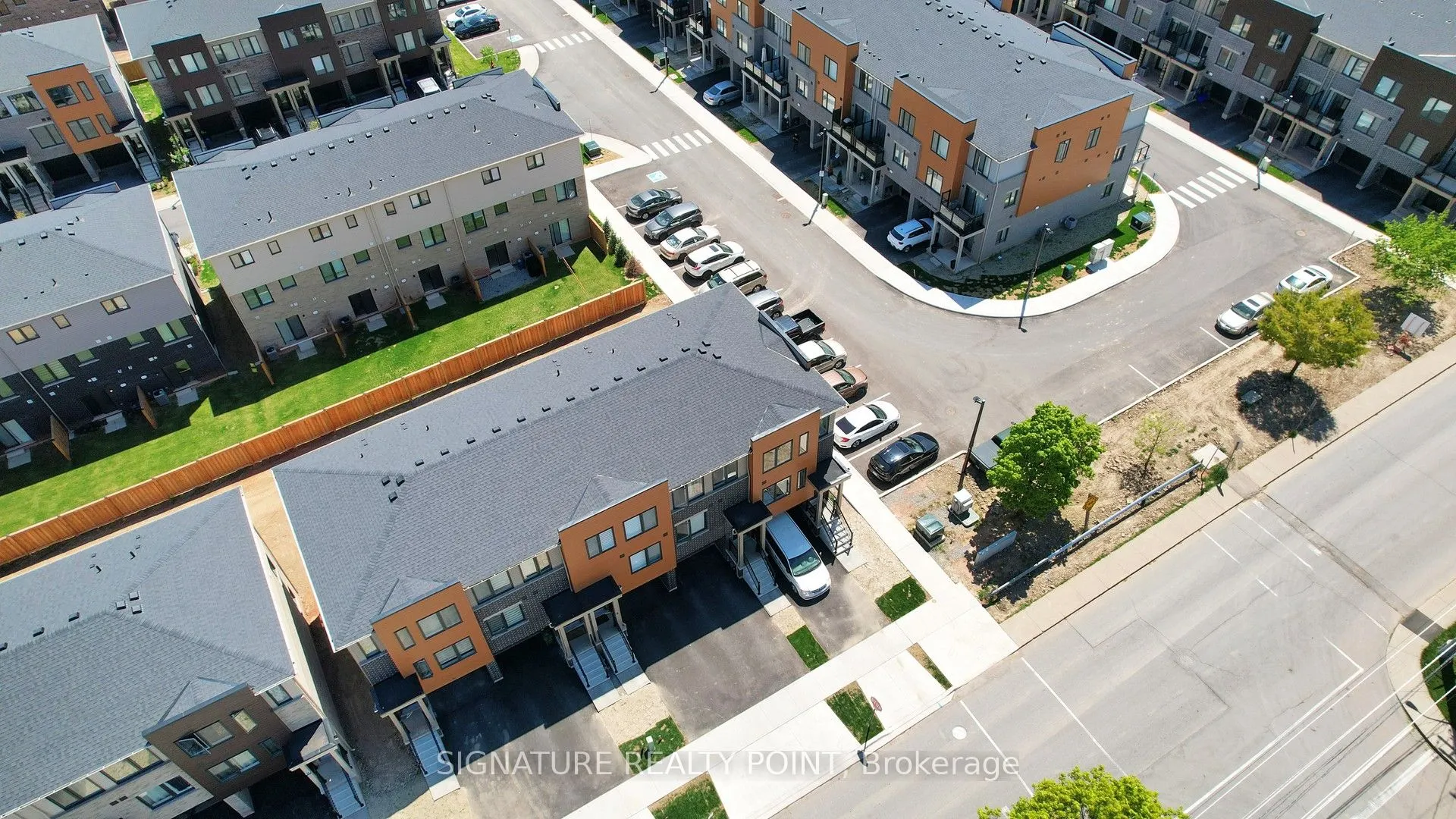 2 Reid Avenue N