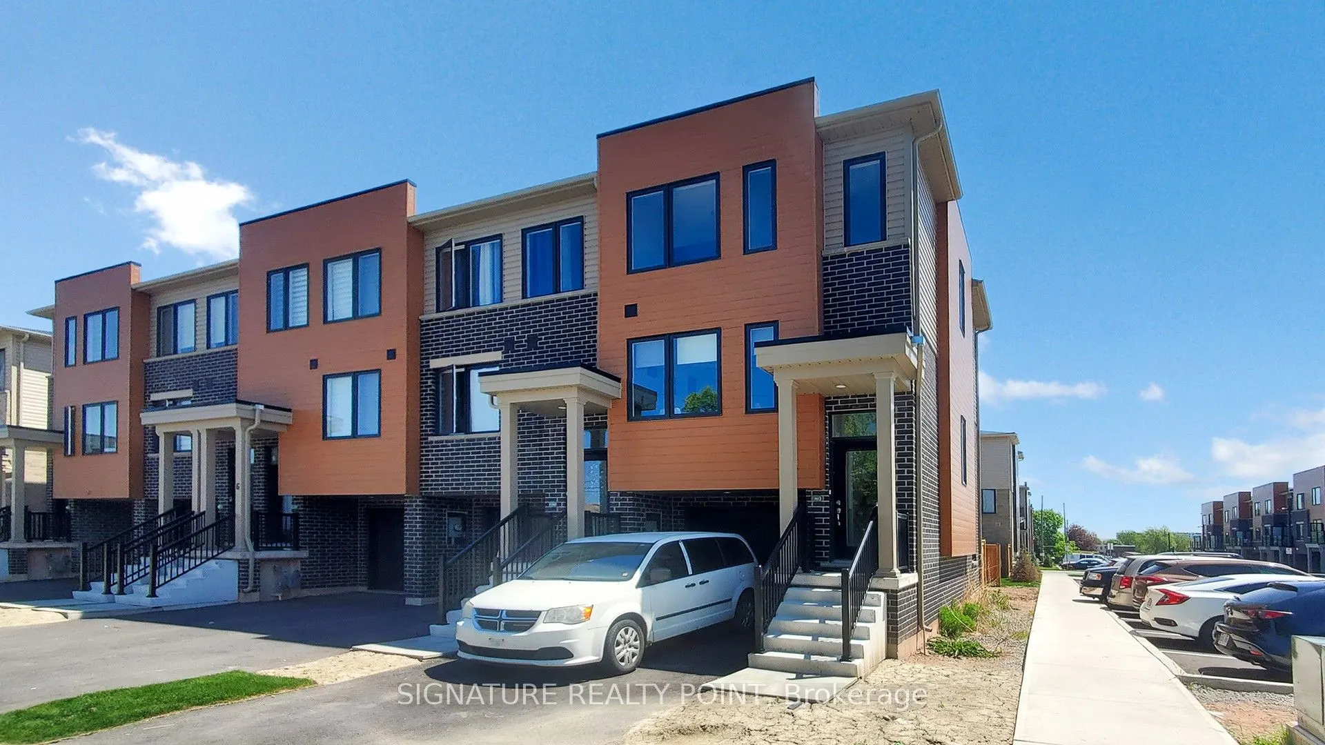 2 Reid Avenue N