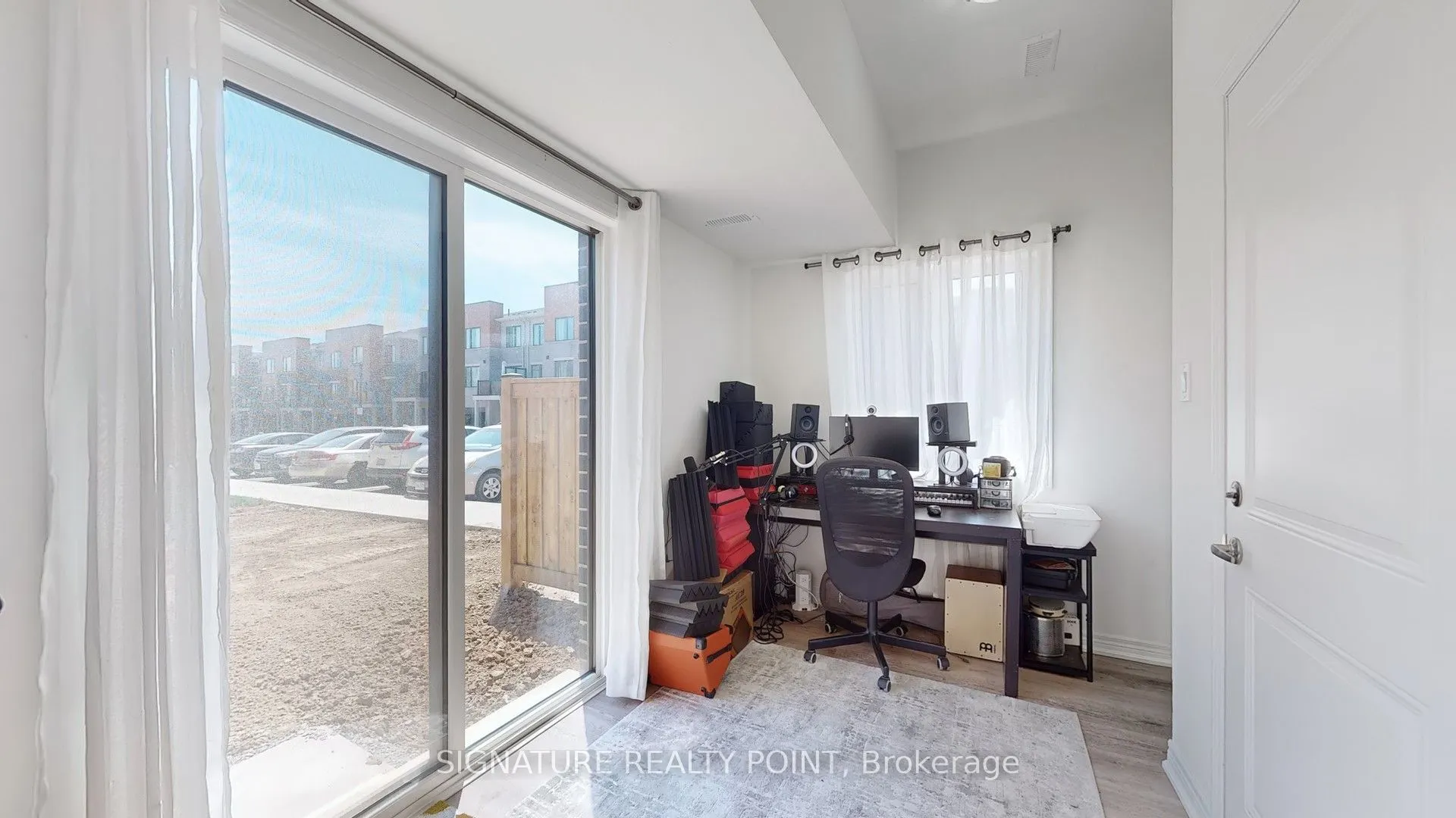 2 Reid Avenue N