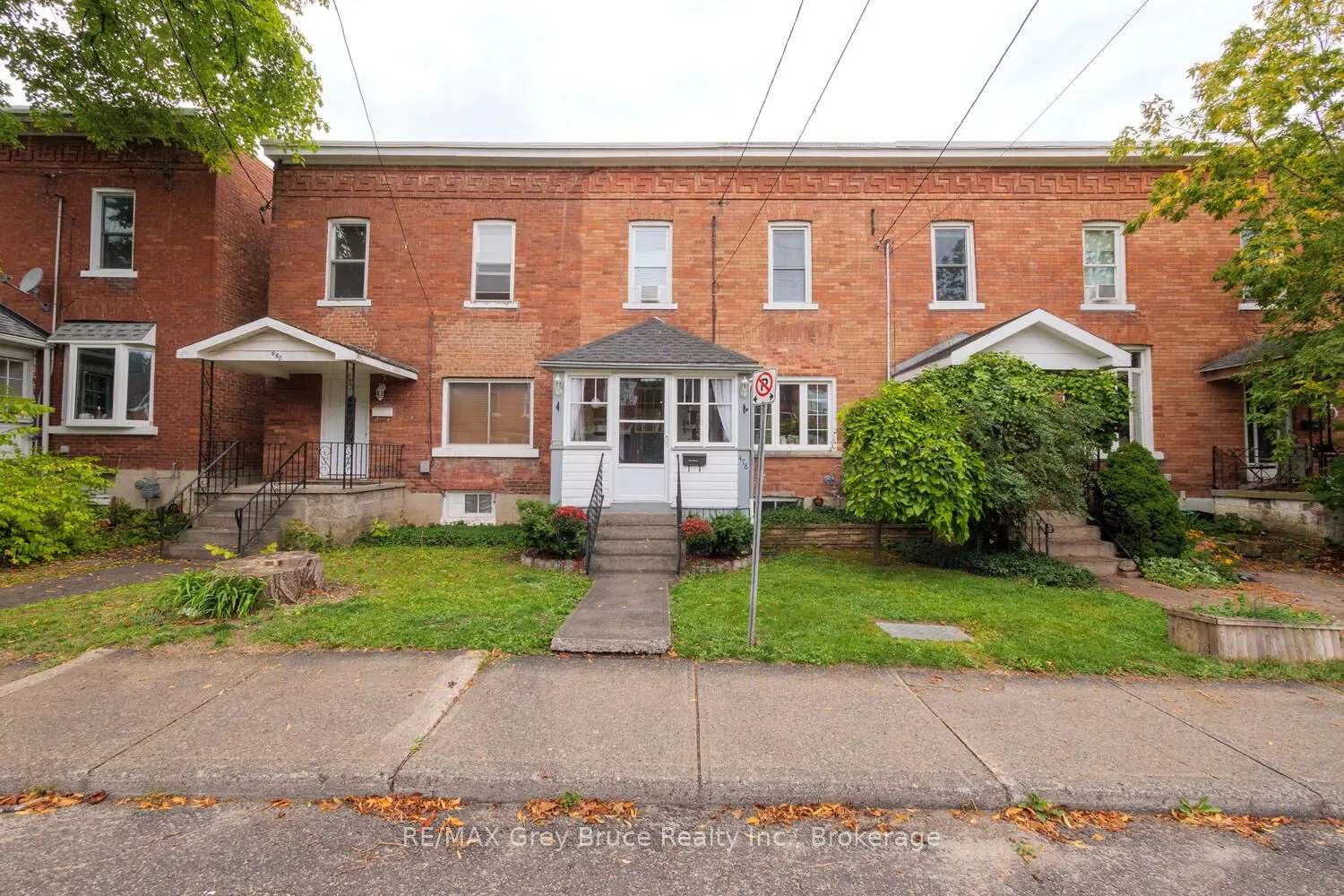 478 13TH Street W