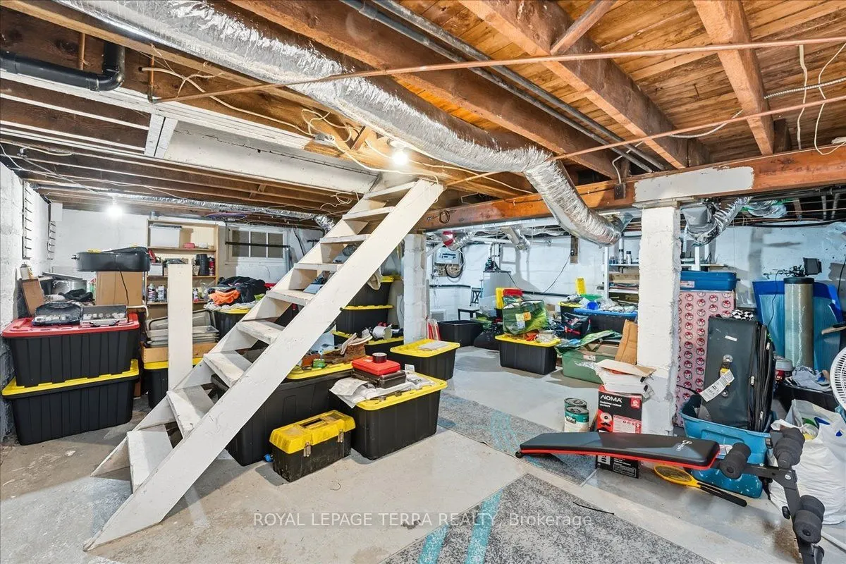 13029 Lundys Lane
