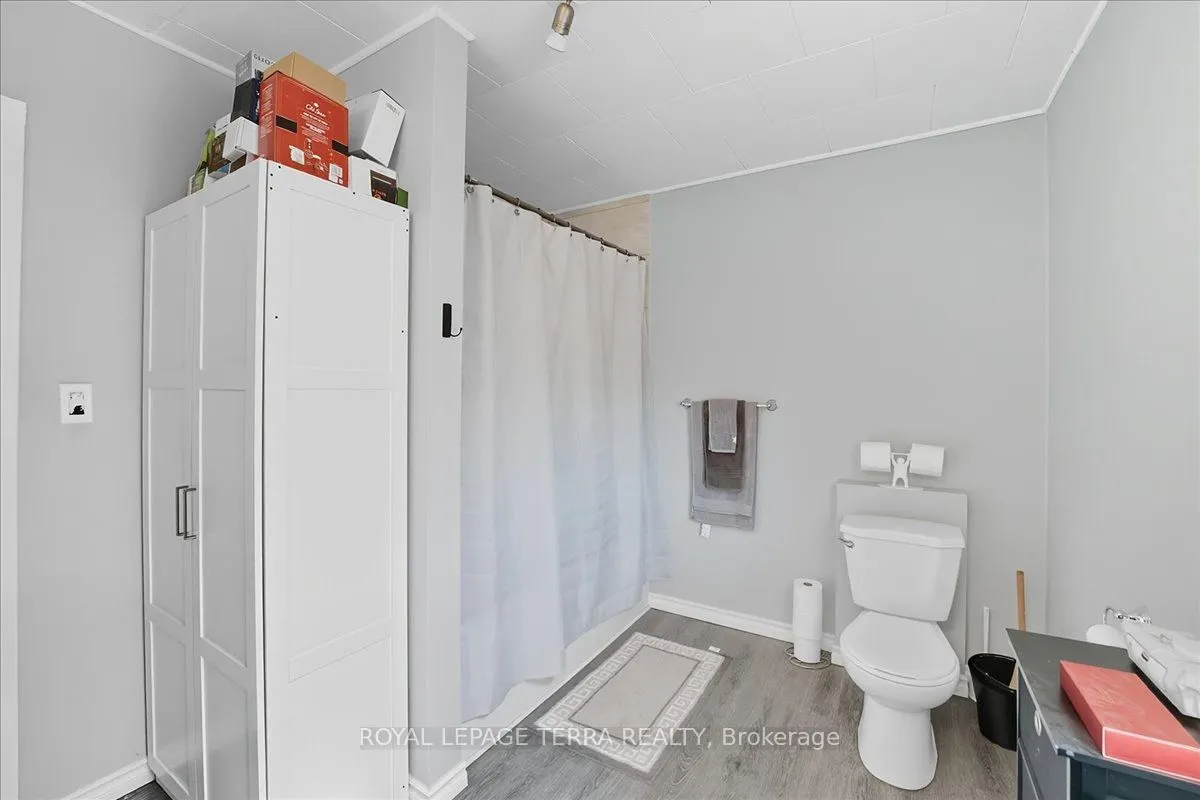 13029 Lundys Lane