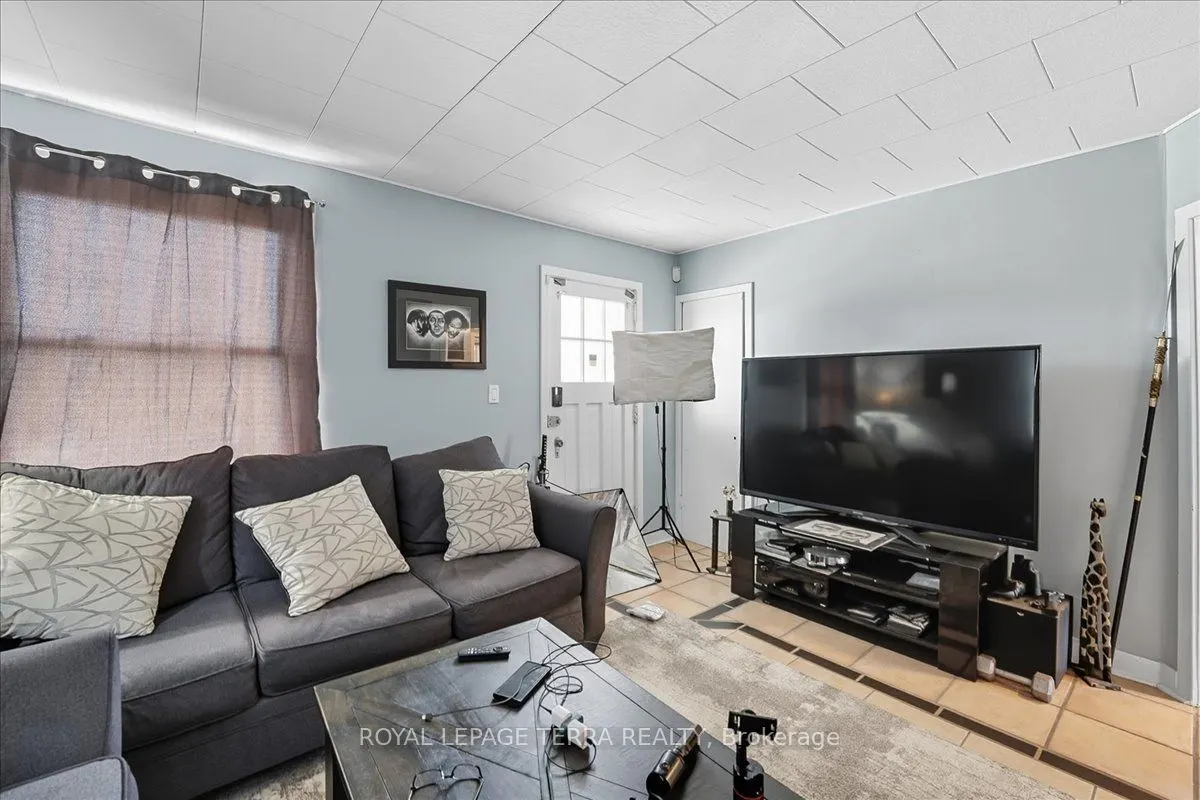 13029 Lundys Lane