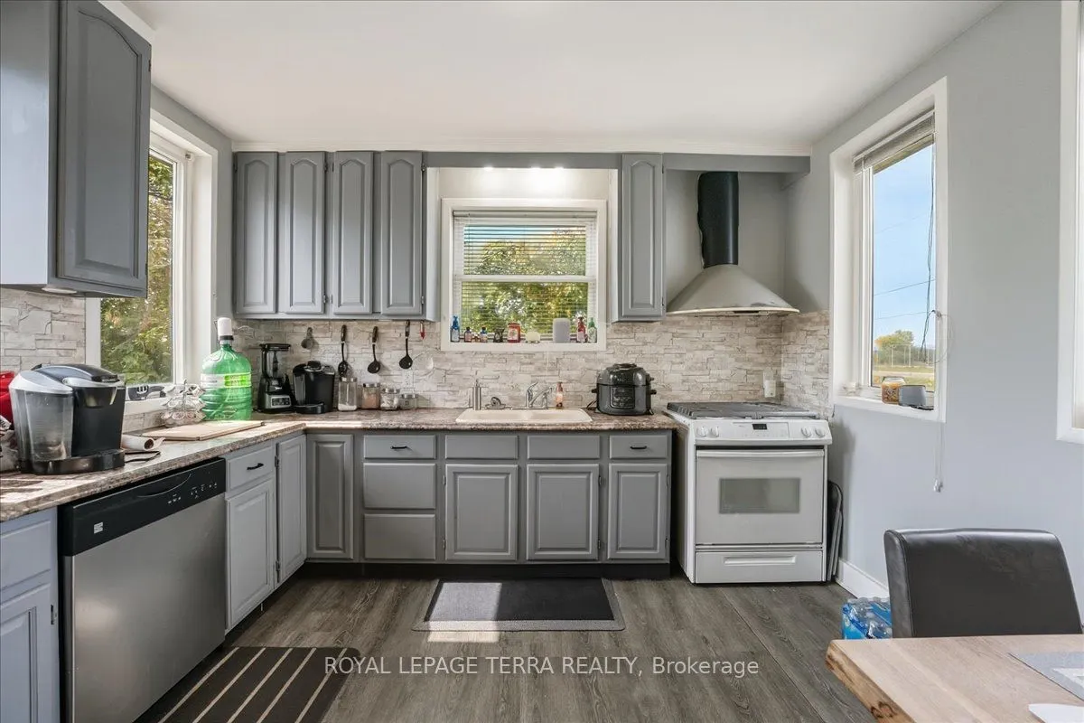 13029 Lundys Lane