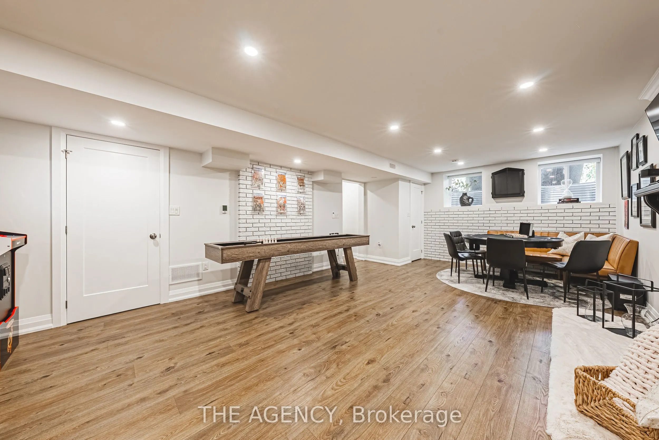 45 Golf Club Road E